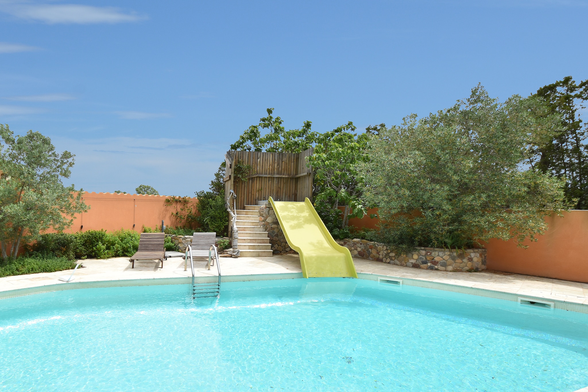 Villa spacieuse au Canet avec piscine