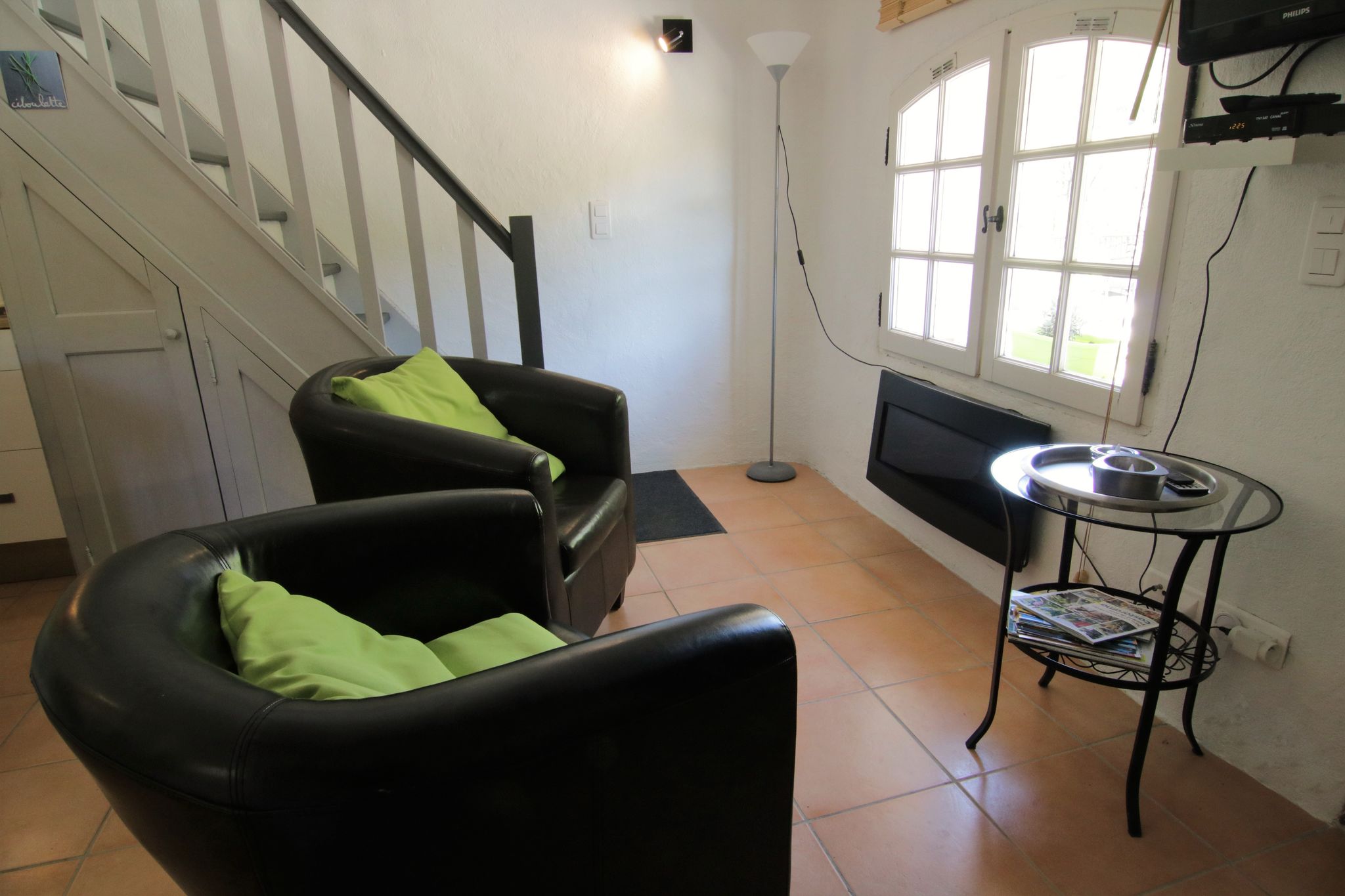 Modern studio with terrace, near the popular St. Maxime
