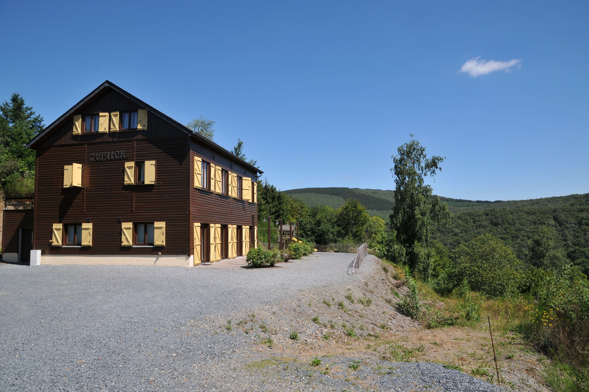 Vakantiehuis La Roche max. 30 personen 12 slaapkamers #1