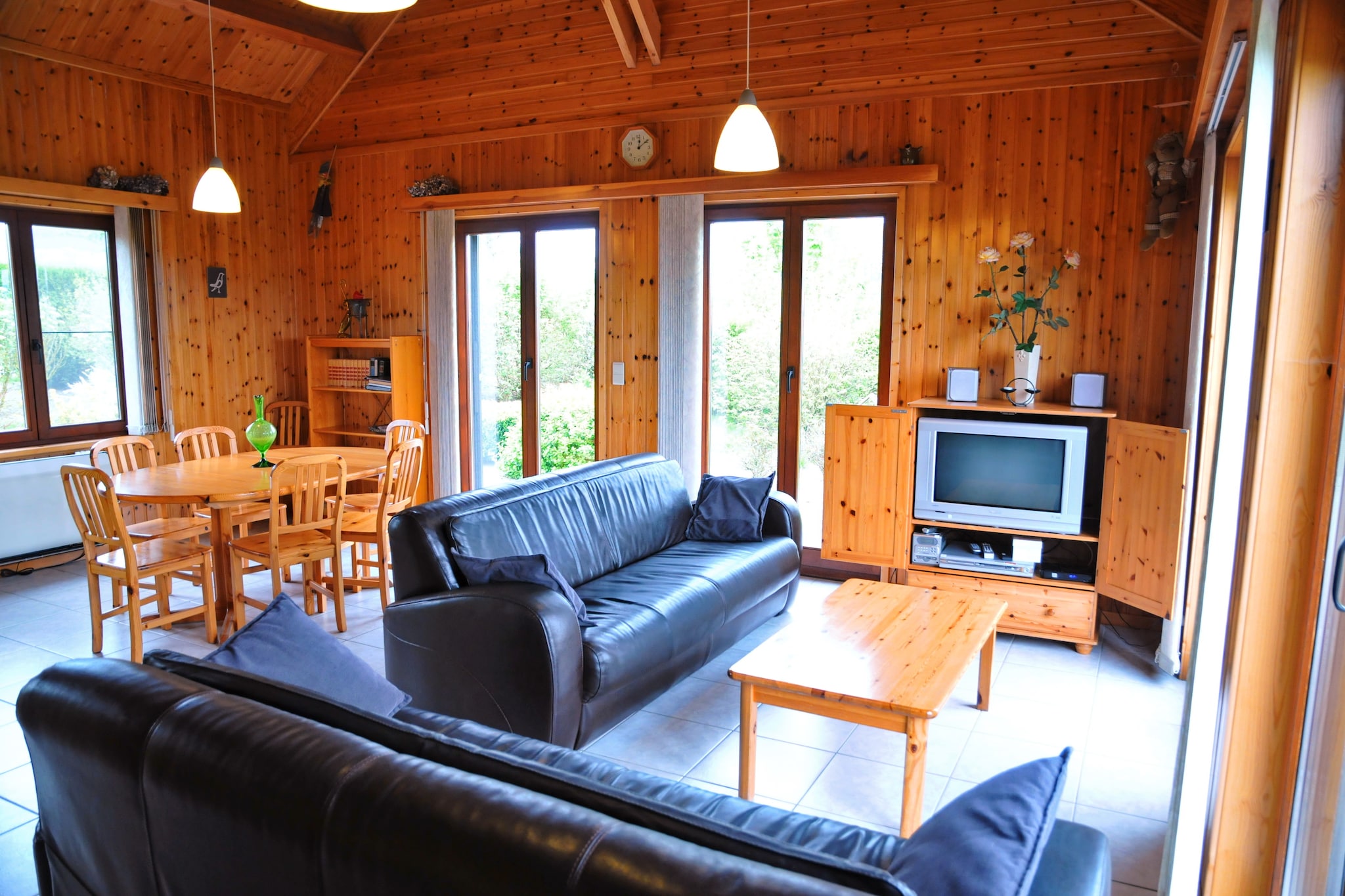 Vakantiehuis Laloux max. 8 personen 2 huisdieren 3 slaapkamers #1