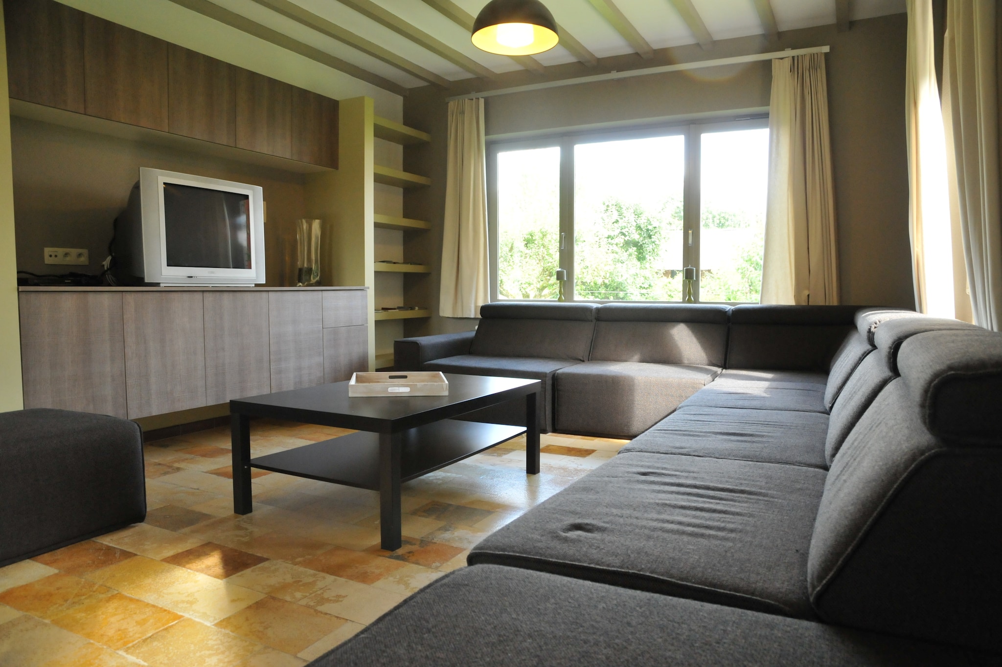Vakantiehuis Marloie max. 15 personen 7 slaapkamers #2