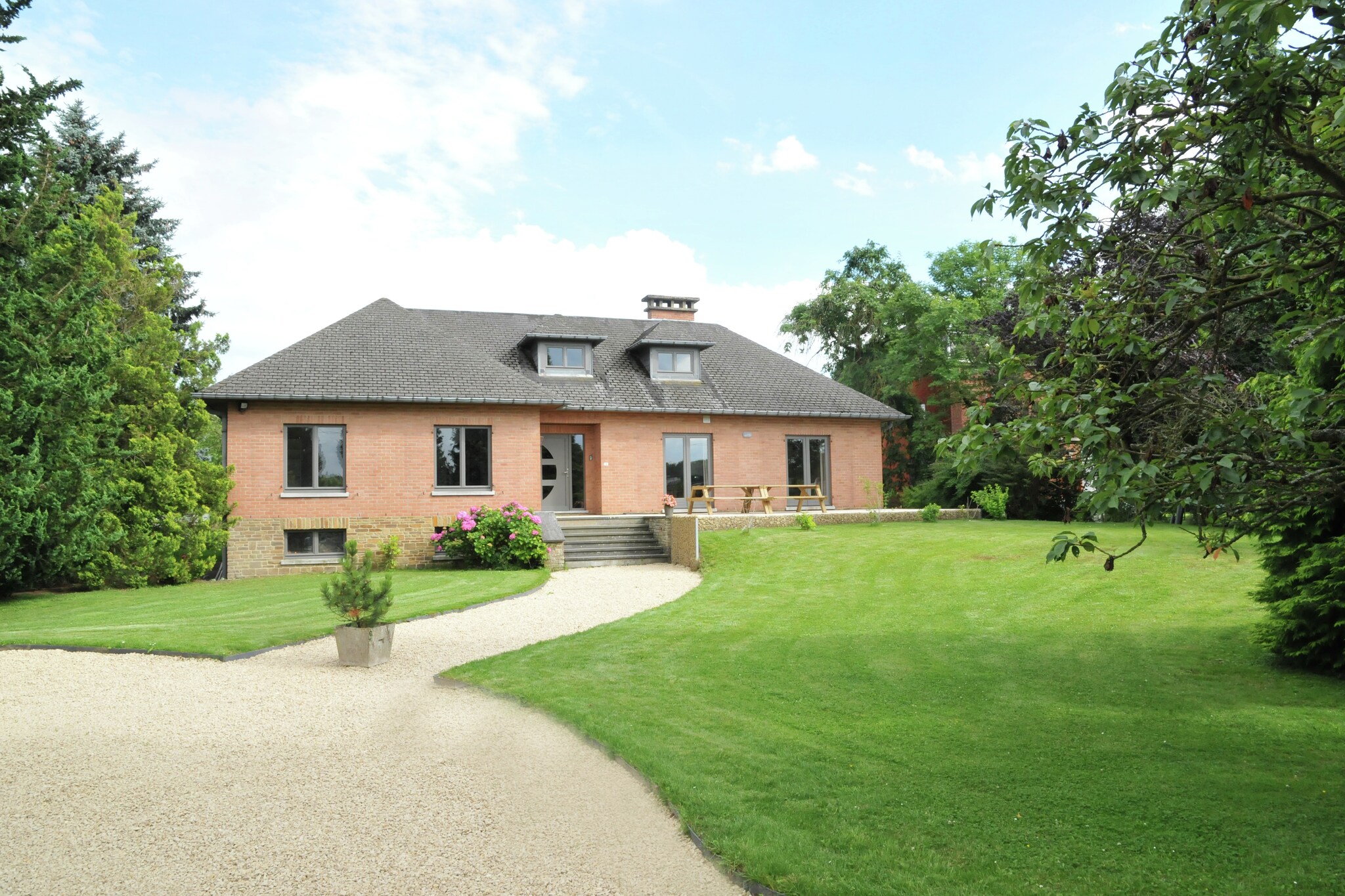 Vakantiehuis Marloie max. 15 personen 7 slaapkamers #1