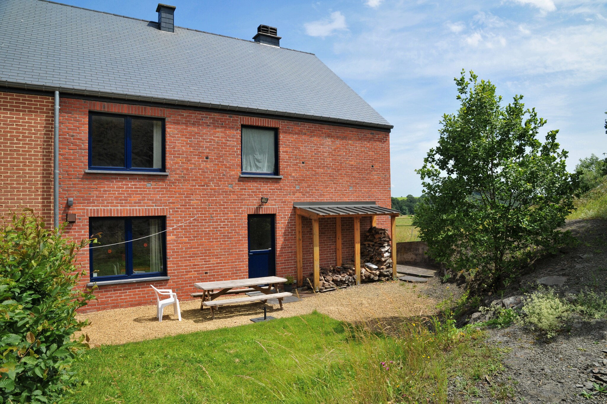 Vakantiehuizen Noiseux EUR-BE-5377-68