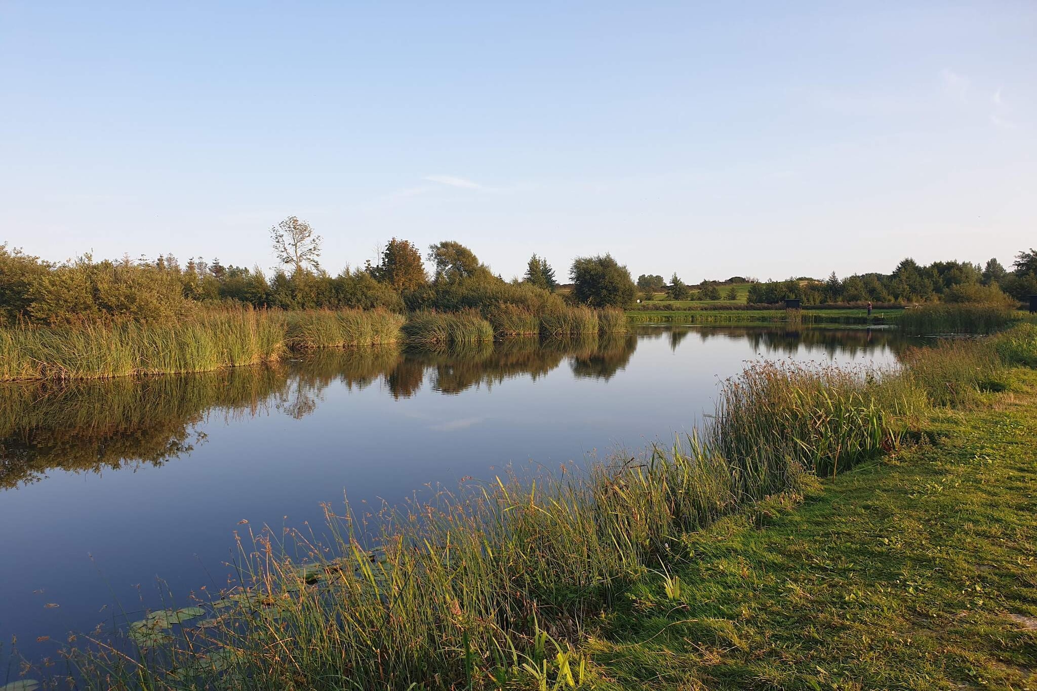 Luxe spa-resort aan zee - Waterzicht