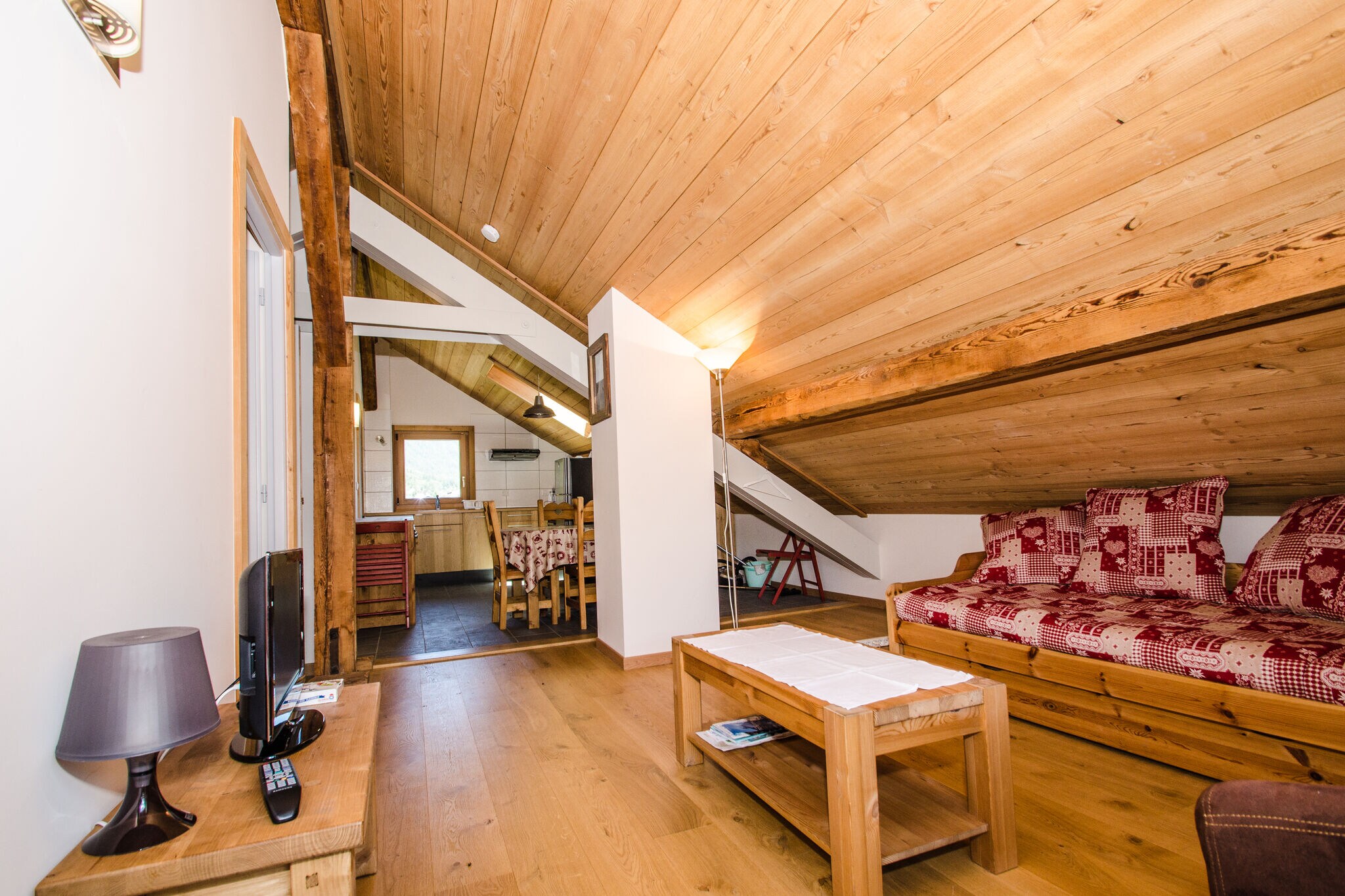 Knus appartement in Chamonix met meer vlak bij
