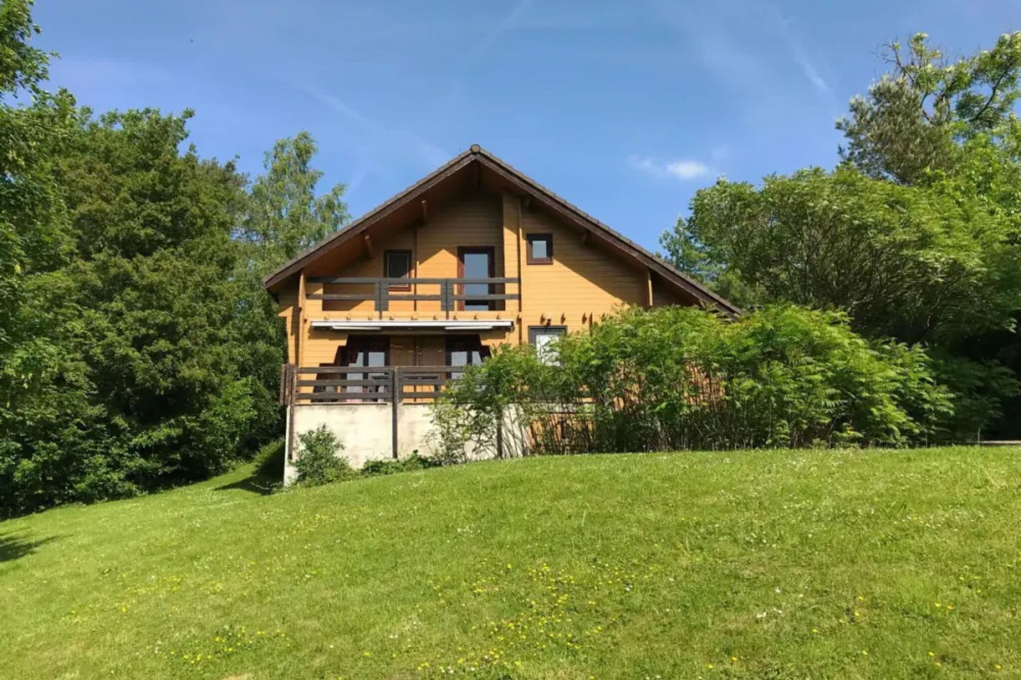 Splendid Holiday Home in Durbuy, gateway to Ardennes