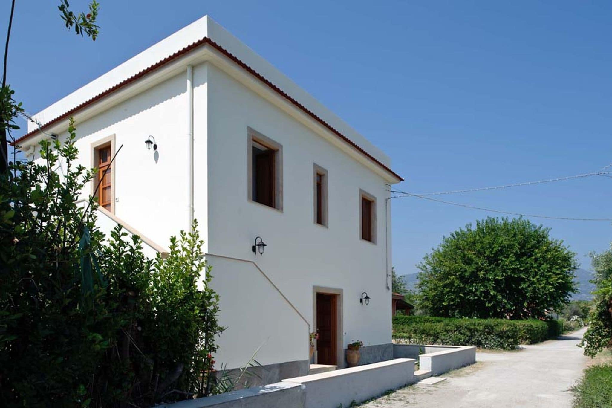 Detached villa in an excellent location, only 200 meters from the sea!