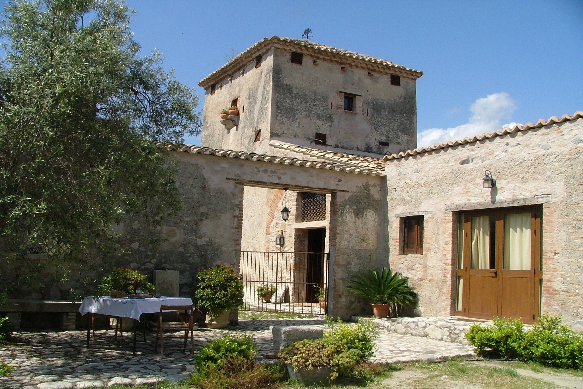 Exterior Summer
