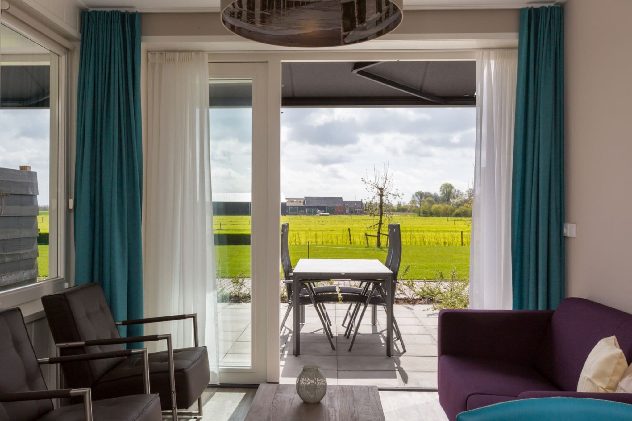 Luxury apartment with sun shower at the edge of the beautiful Oostkapelle