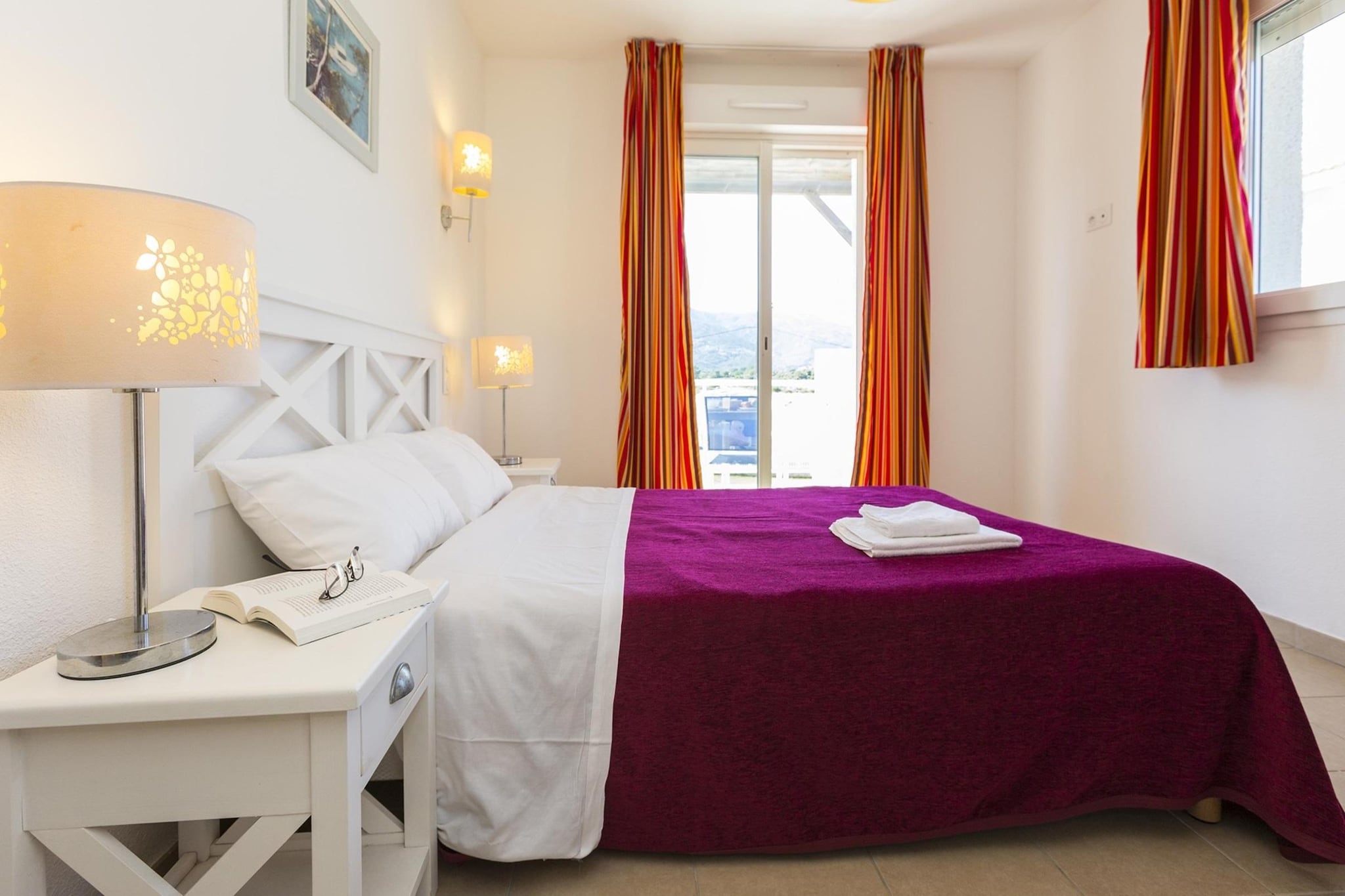 Kitchenette(cooker(ceramic), combination microwave, dishwasher, fridge), Living/bed room(double trundle bed), bedroom(double bed), bedroom(double bed), bedroom(double bed), bedroom(single bed, single bed), bathroom(shower, toilet), air conditioning, terrace, garden furniture