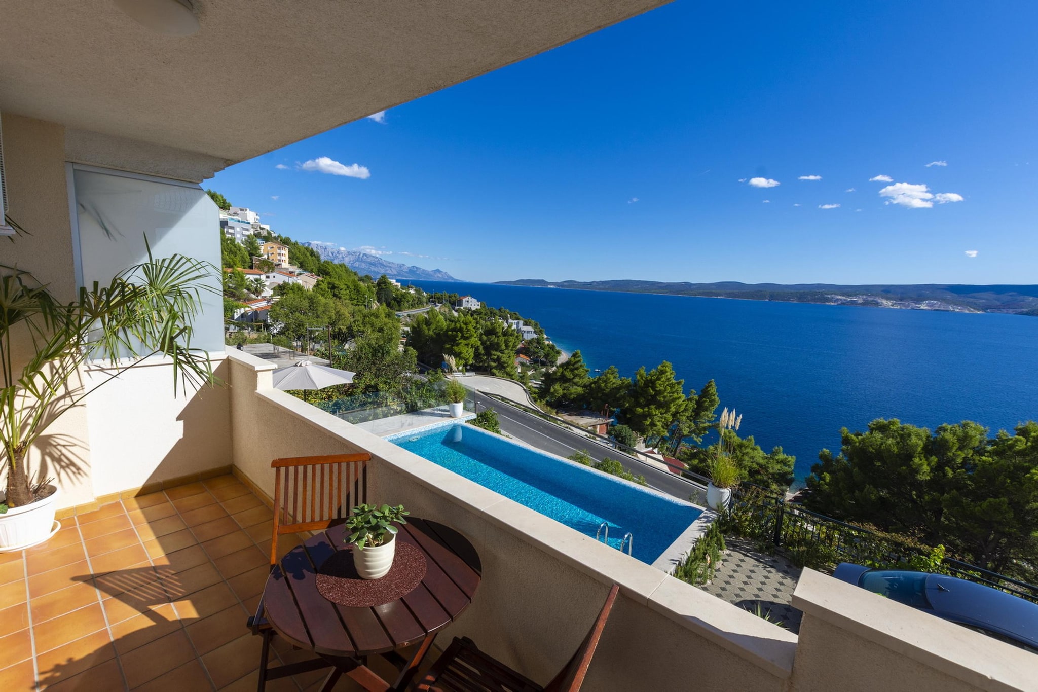 Shared pool apartment David - first floor - Terrasbalkon