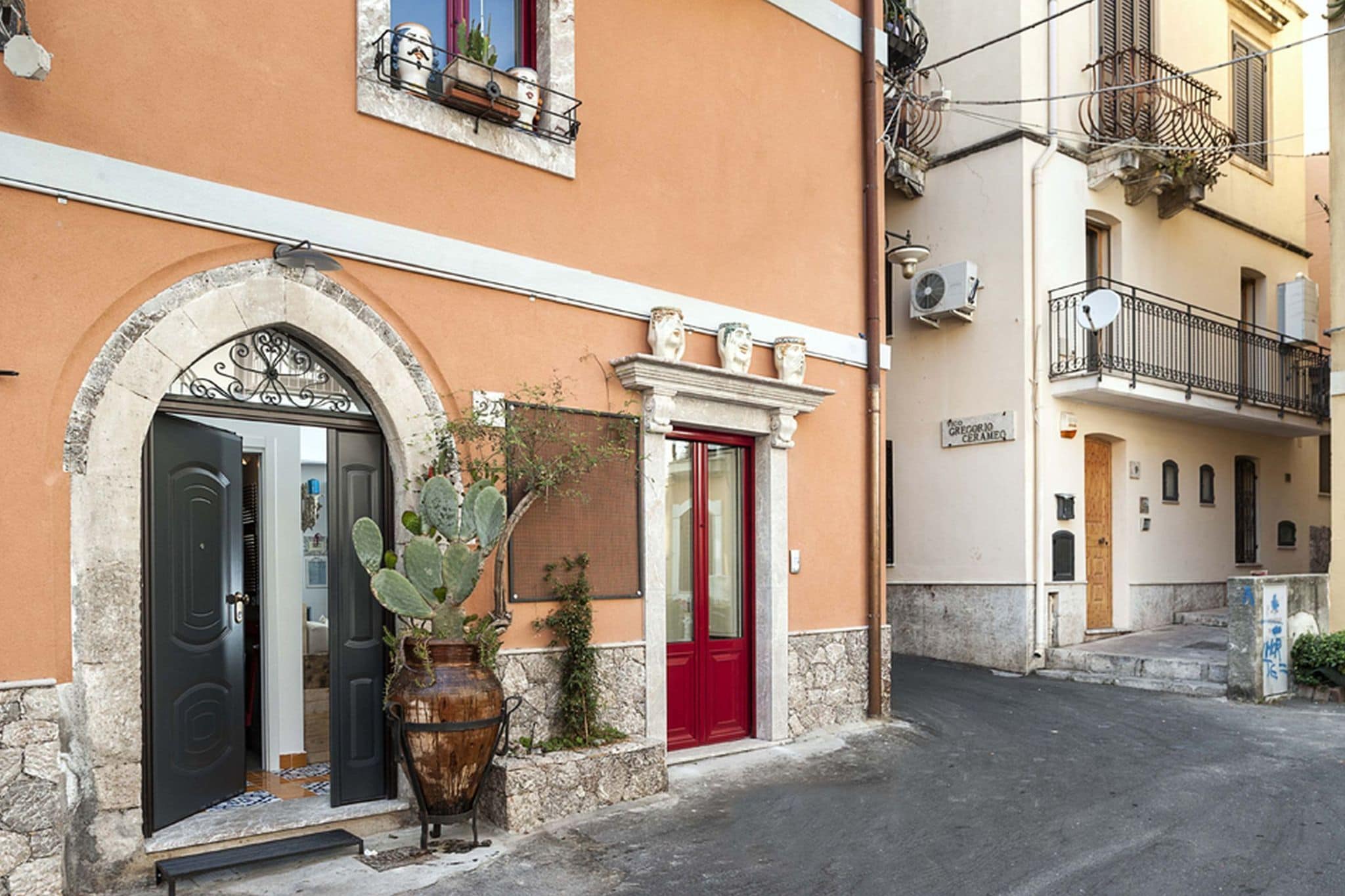 Schönes Ferienhaus im Herzen von Taormina, am Meer gelegen