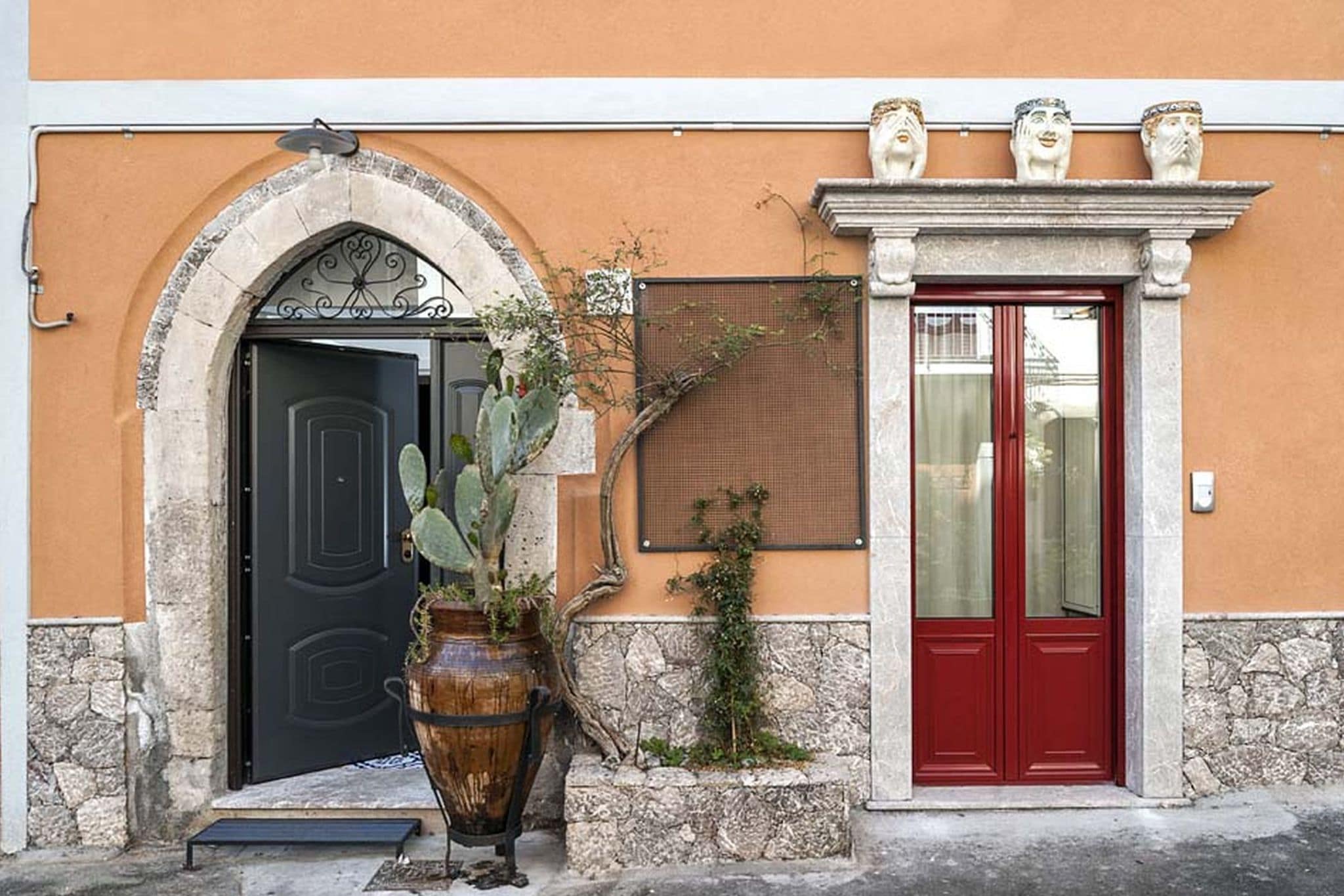 Pleasing house in the center of the famous Taormina and just 4 km from the sea!