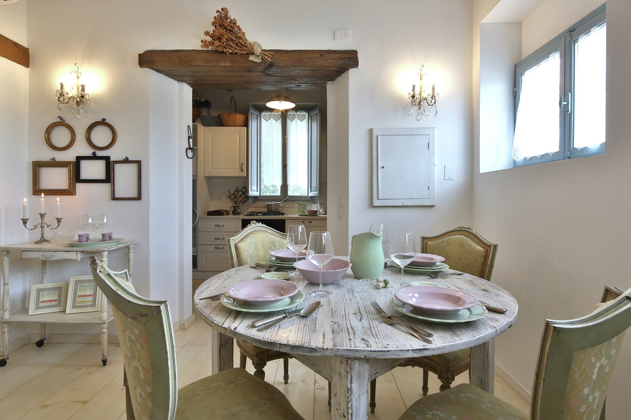 Ground floor: (Living room(TV(satellite)), dining room, Kitchen(oven, fridge-freezer), bedroom(2x single bed), Bedroom with bathroom(double bed, shower, washbasin, toilet, bidet), bathroom(shower, washbasin, toilet, bidet))\n\nterrace, garden(private, 500 m2), garden furniture, BBQ, parking, swimming pool(private, 8 x 4 m., opened from 1/2 May upto and including Sep)