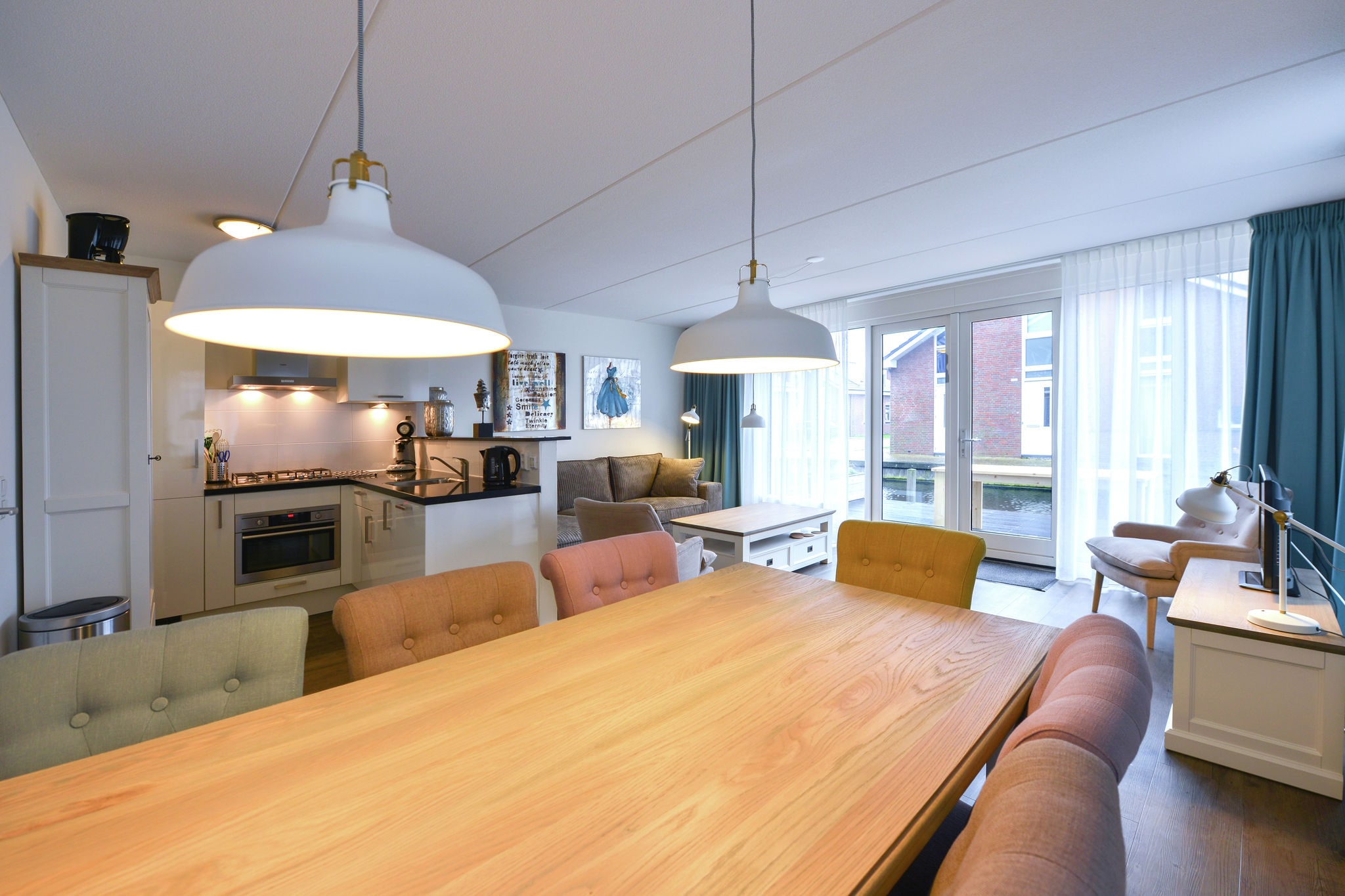 Lake-View apartment close to Amsterdam
