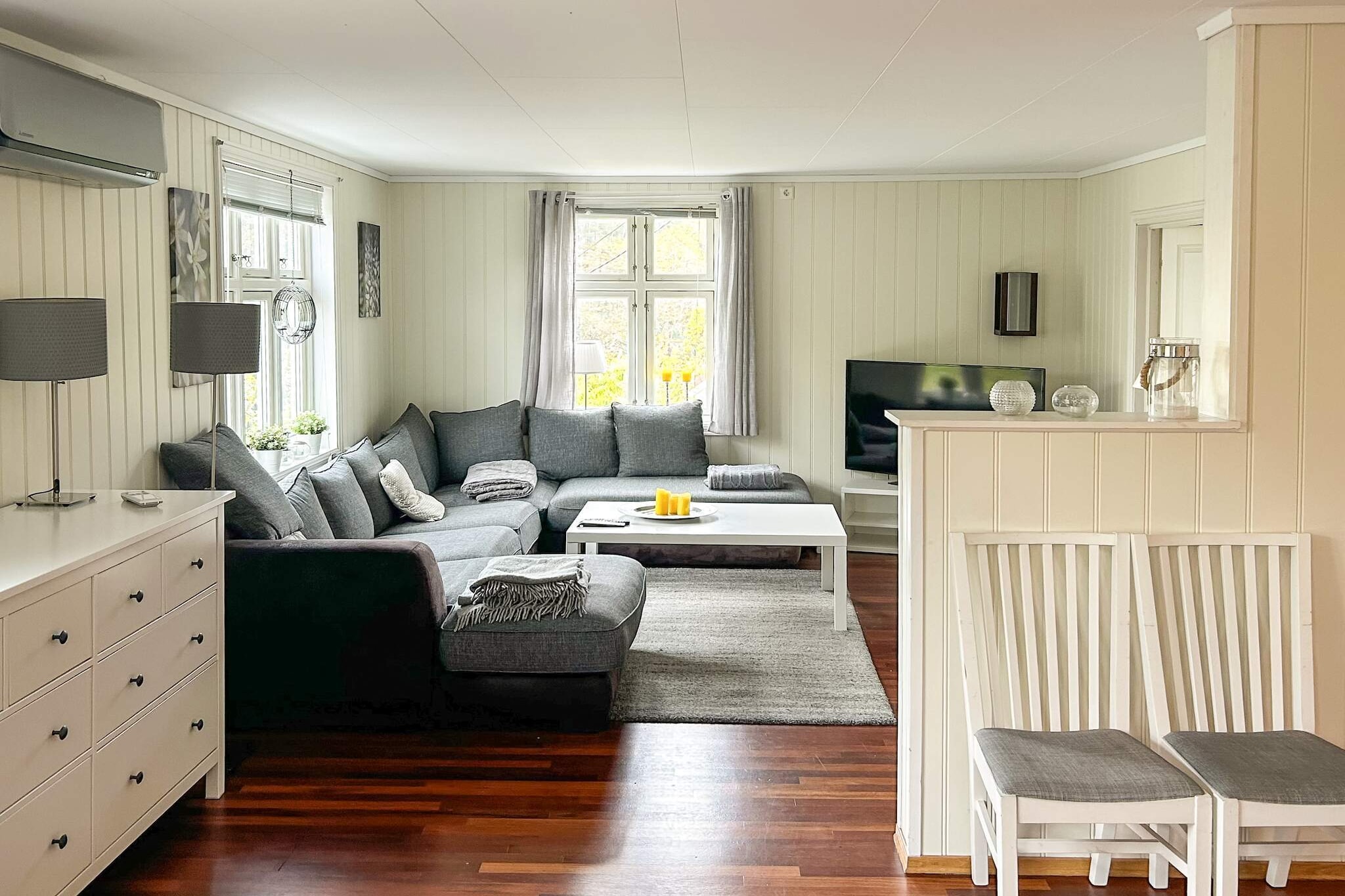 7 persoons vakantie huis in Høvåg - Binnen