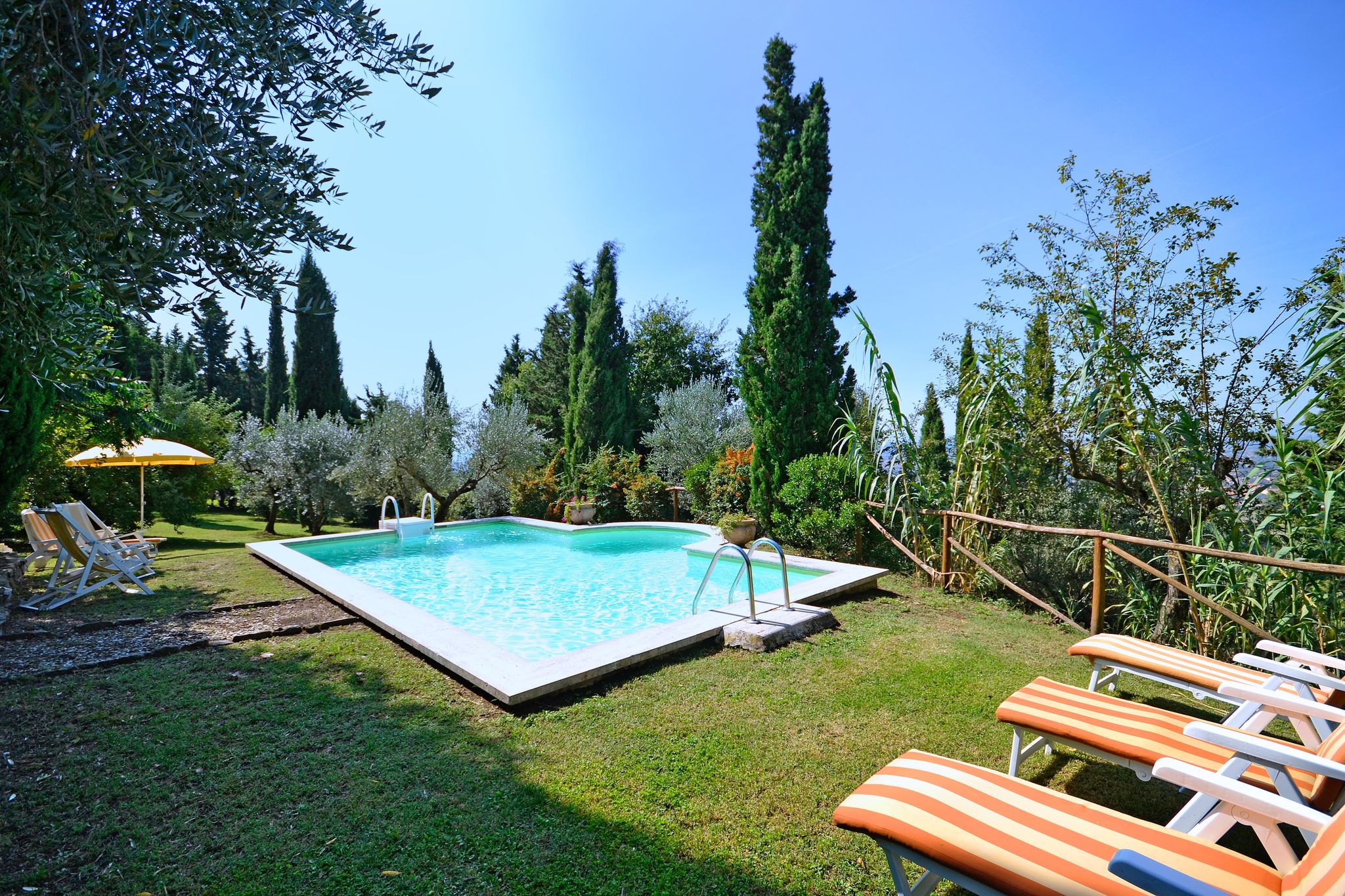 Villa confortable avec piscine près des collines à Cortona