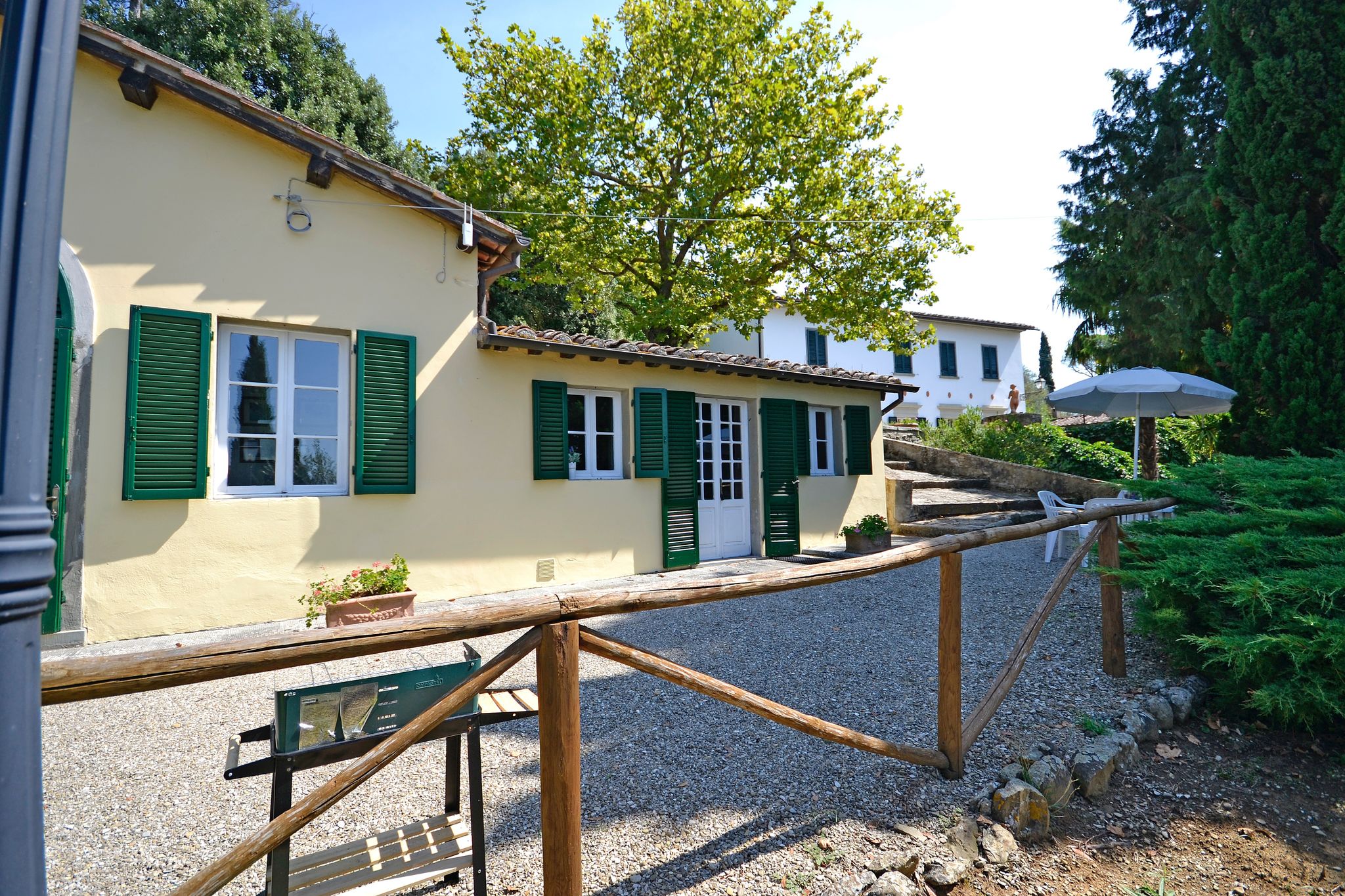 Villa confortable avec piscine près des collines à Cortona
