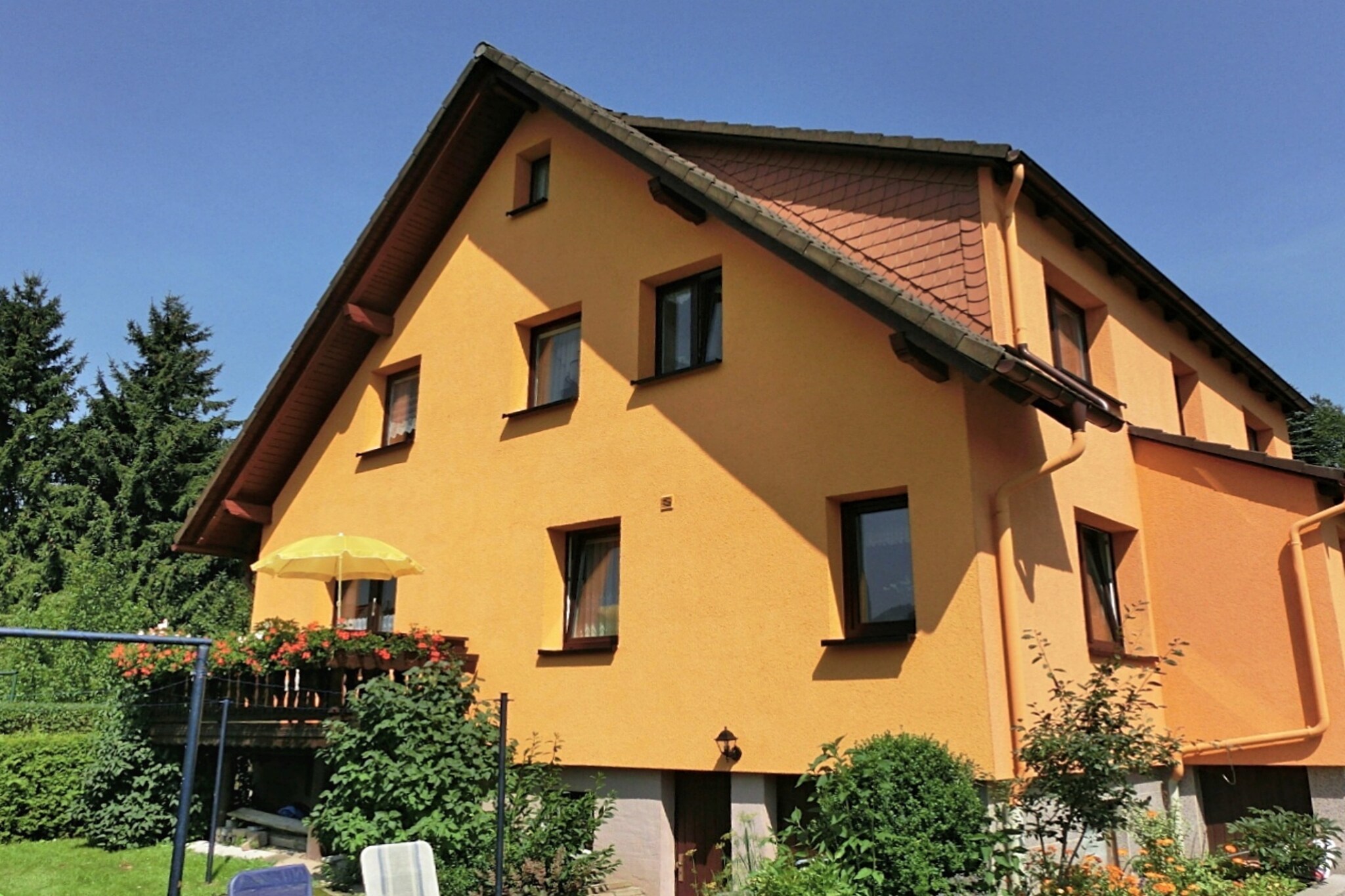 Peaceful Family Base in Floh