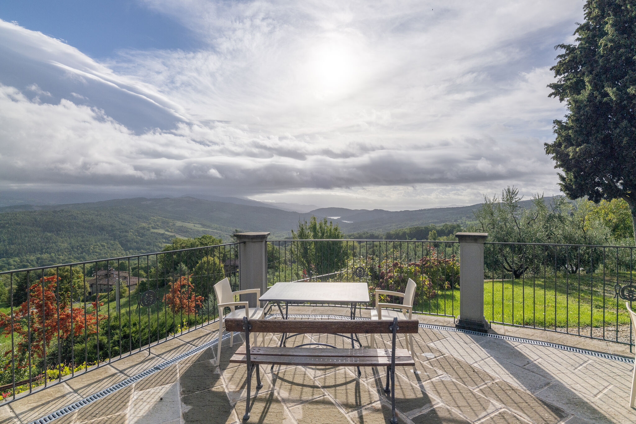 Historical Farmhouse at the foot of the Apennines in Tuscany