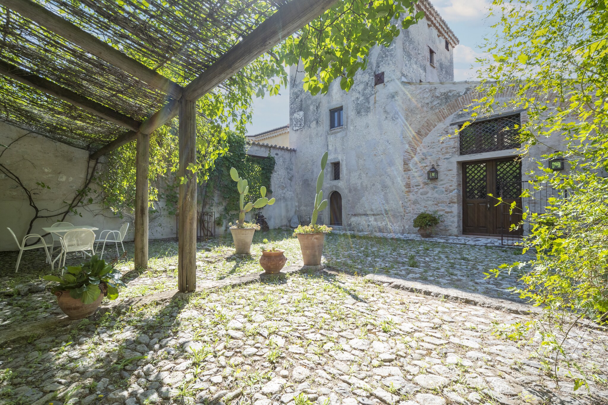 Exterior Summer