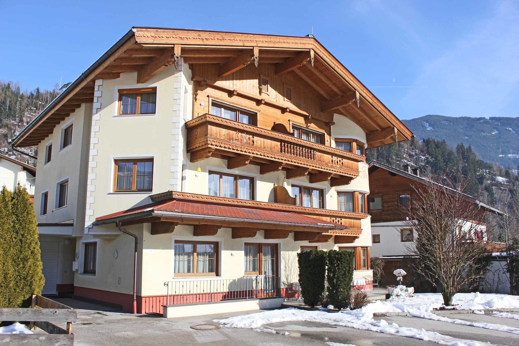 You will find this 11-bedroom apartment in Kaltenbach with a private sauna to relax and unwind after a hectic day. The Hochzillertal/Hochfügen ski area is nearby and offers great winter fun. This apartment is ideal for families or friends traveling together, a total of 34 persons.
Kaltenbach offers stunning panoramic views of the Zillertal Valley. The town center with grocery stores, restaurants, and nightlife pubs rests at 200 m only. You can be there to enjoy the streetscape, local shopping, and region gastronomy. In winter, skiers and snowboarders enjoy the excellent pistes on offer in the large resort of Hochfügen-Hochzillertal. The ski lift is at 1 km and the ski bus will take you there in no time. Hikes to the Kaltenbacher Wasserfall waterfall are popular.
The apartment has central heating for comfort. Hanging on the balcony, you can cherish the surrounding views, sip a nice cup of coffee, and read a book. There is a cot for the little one on holiday. Parking is available.