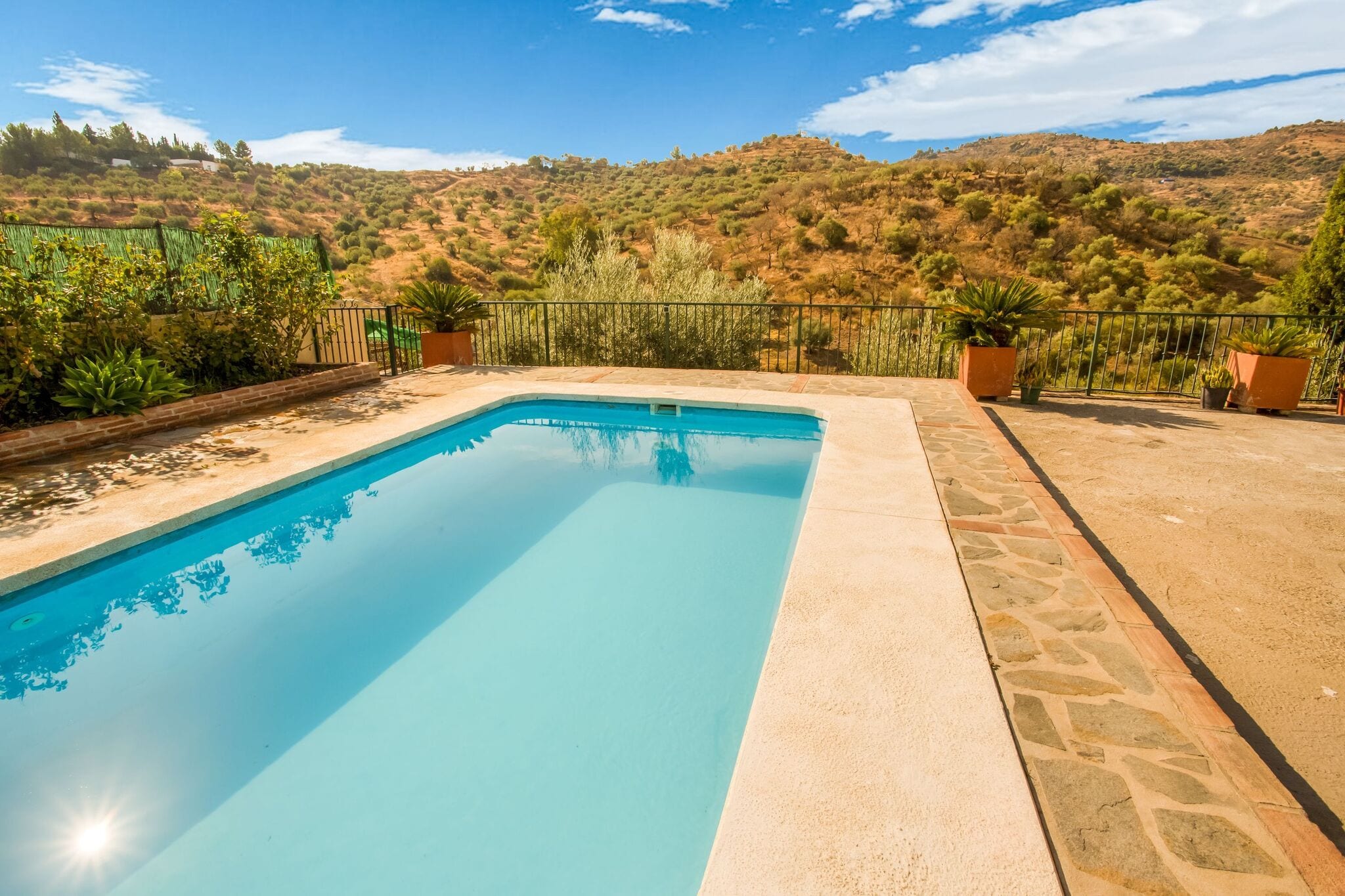 Schönes Ferienhaus in Guaro (Andalusien) mit eigenem Pool