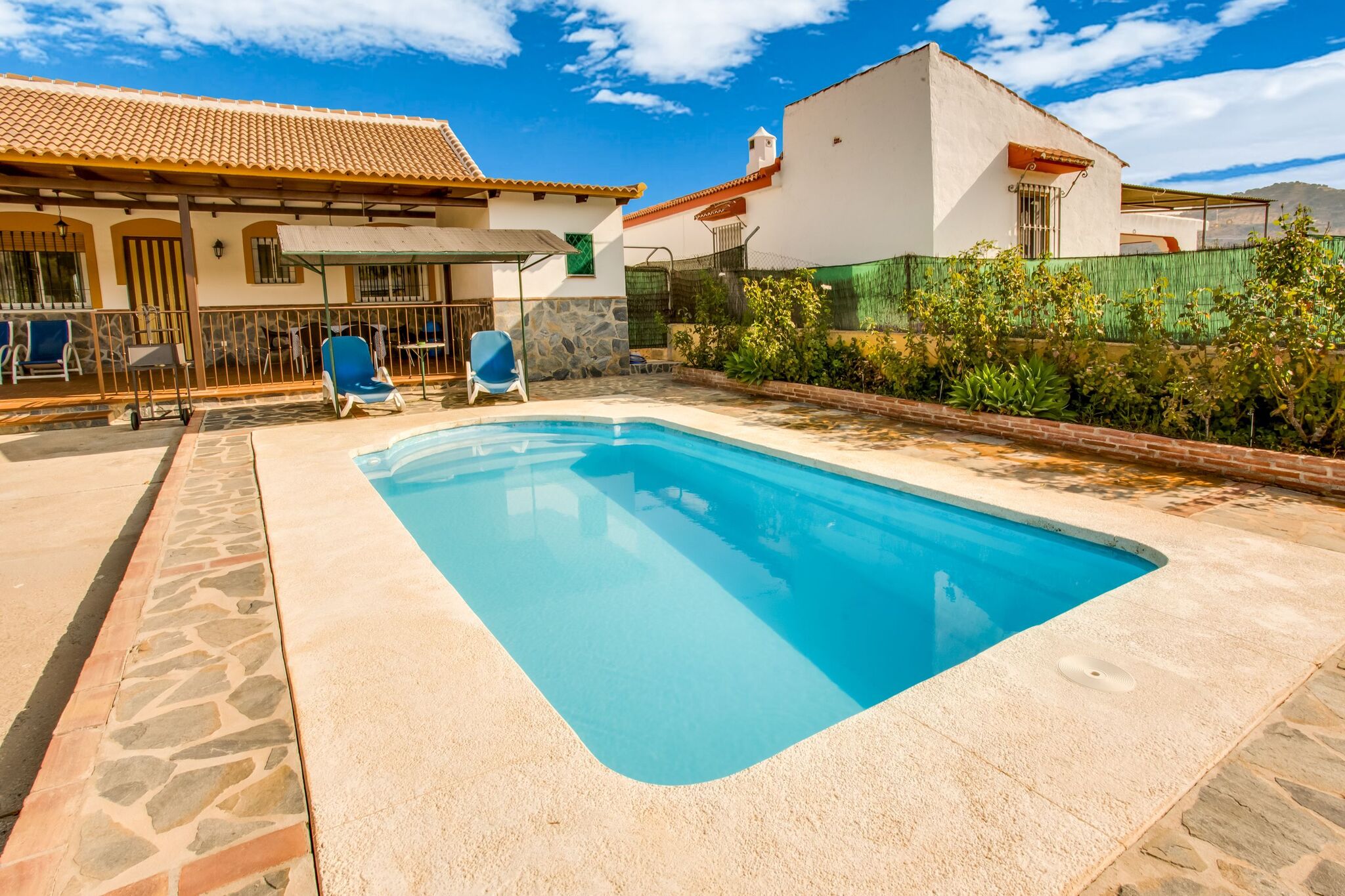 Charmante maison de vacances à Guaro avec piscine privée