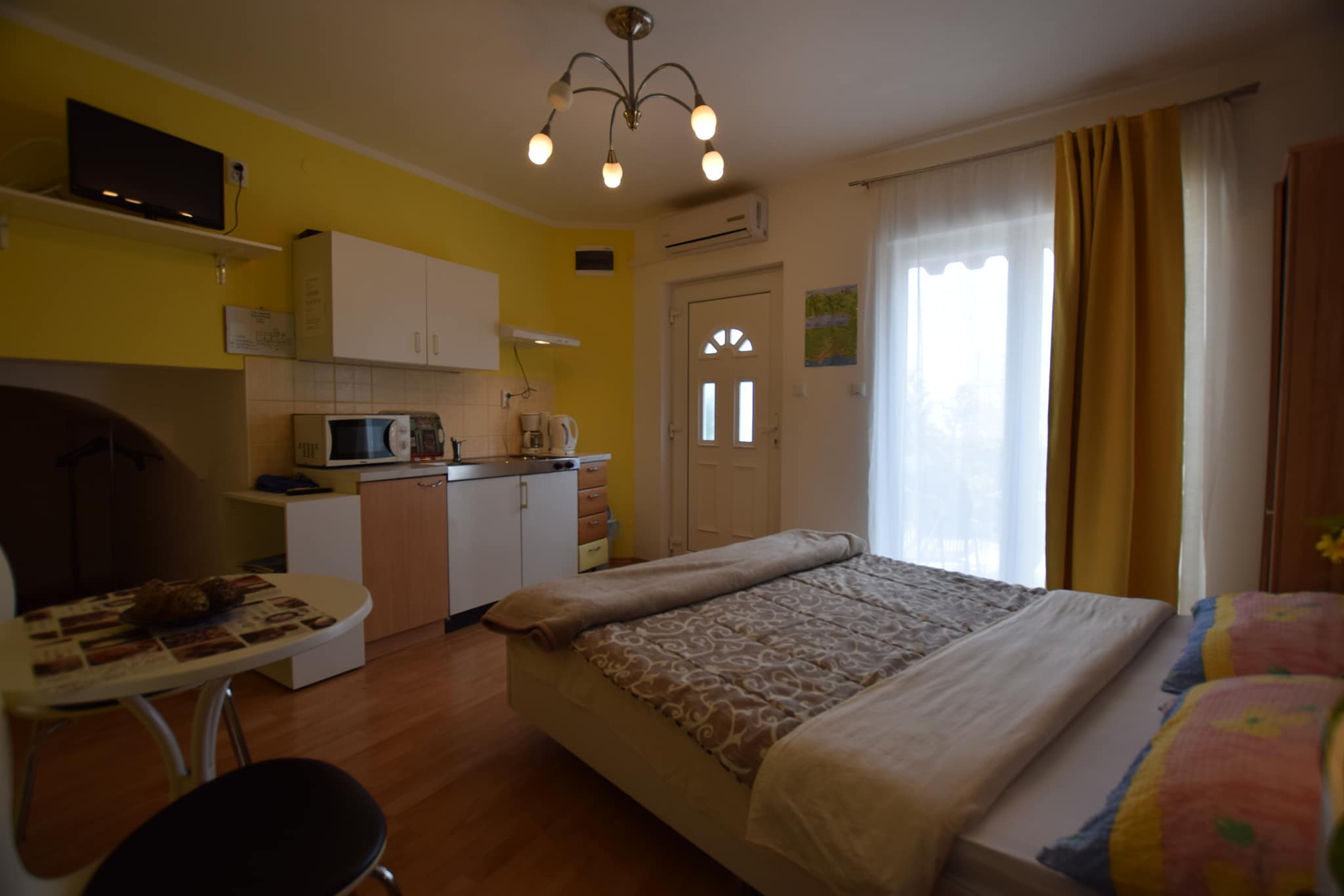 Kestenovi D Studio Apartment A6 - Wohnzimmer