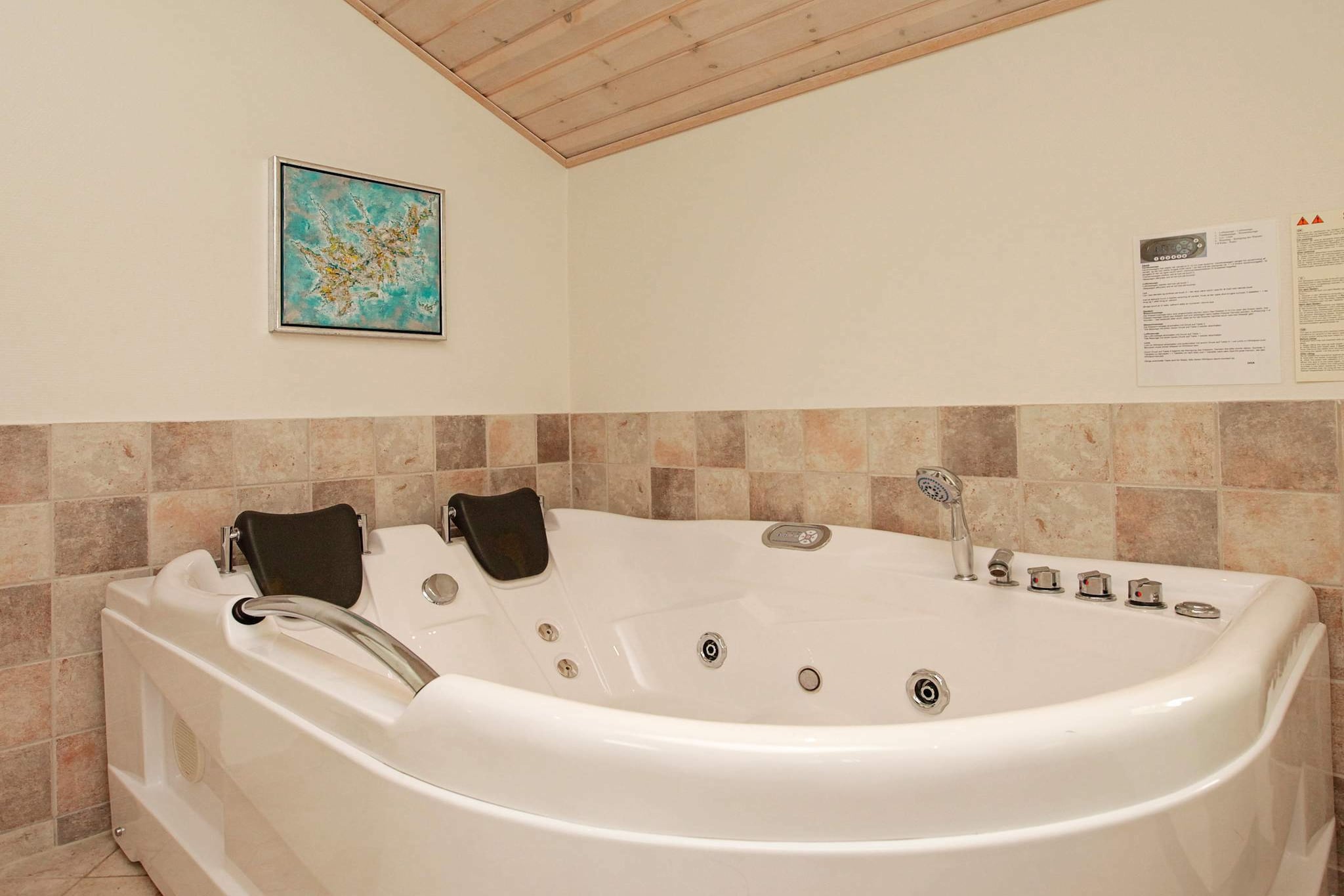Holiday home in a class of its own located in a scenic area only approx. 250 m from child-friendly beach with dunes. The house is decorated in a modern style with large windows and a sloping ceiling that provides spaciousness and lots of light. There are two bathrooms, one of which has a whirlpool and sauna. Both bathrooms and the entrance hall have underfloor heating. Open kitchen, living room with wood burning stove. From the living room there is access to a covered and open terrace. In the house there are three more good rooms. In the garden is a beautiful pavilion, where you can sit and enjoy nature and watch the evening sun go down. On the large plot there is plenty of space for the whole family to unwind or enjoy food over the fire.
A refundable deposit might be charged closer to your check-in date. This deposit covers utilities consumed during your stay and any additional services that may be taken. The final amount will be adjusted based on actual meter readings, actual usage of extra services, and any remaining balance will be refunded within 21 days after checkout.