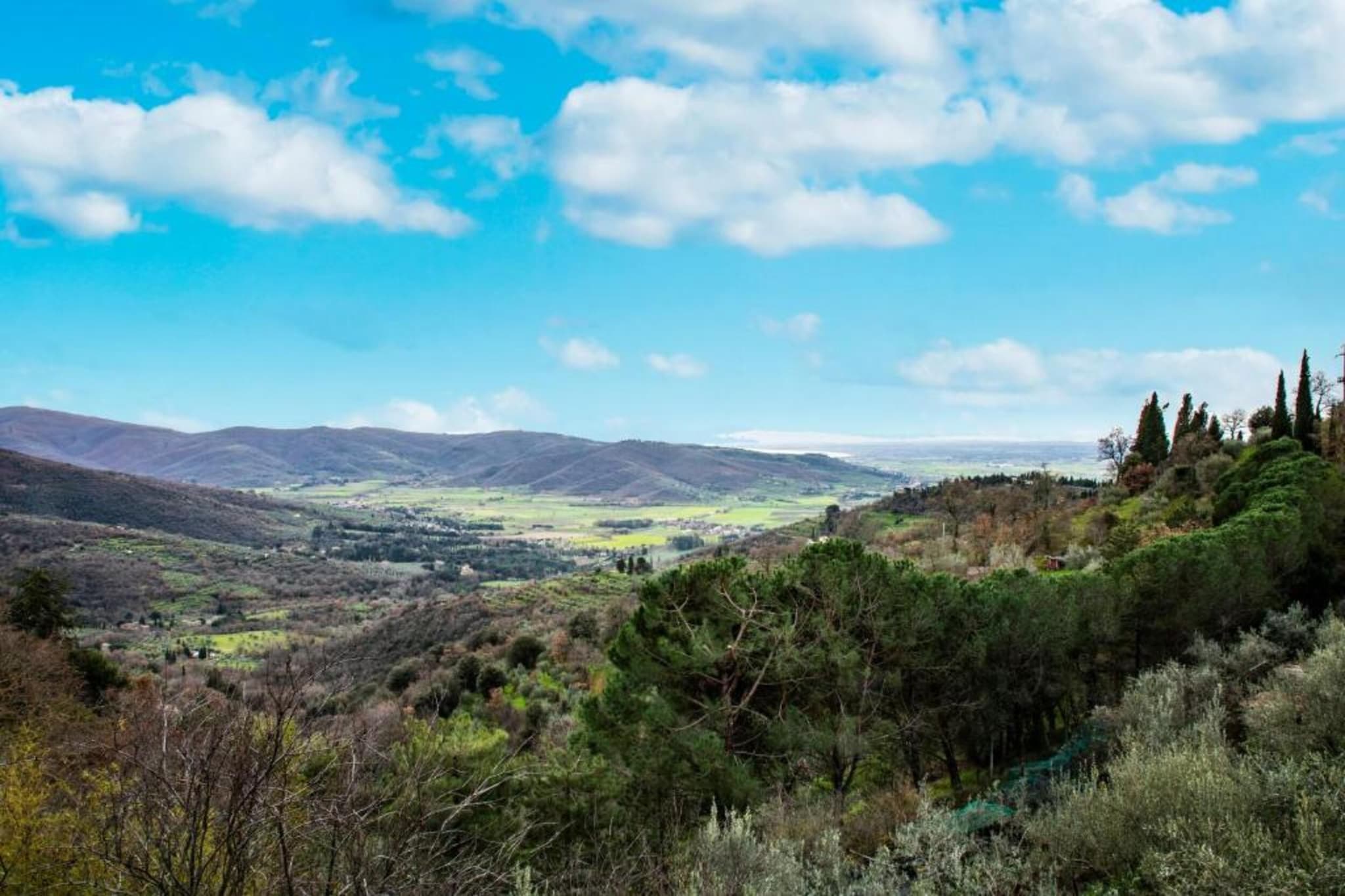 Casale  Valdichiana-Areas summer 20km