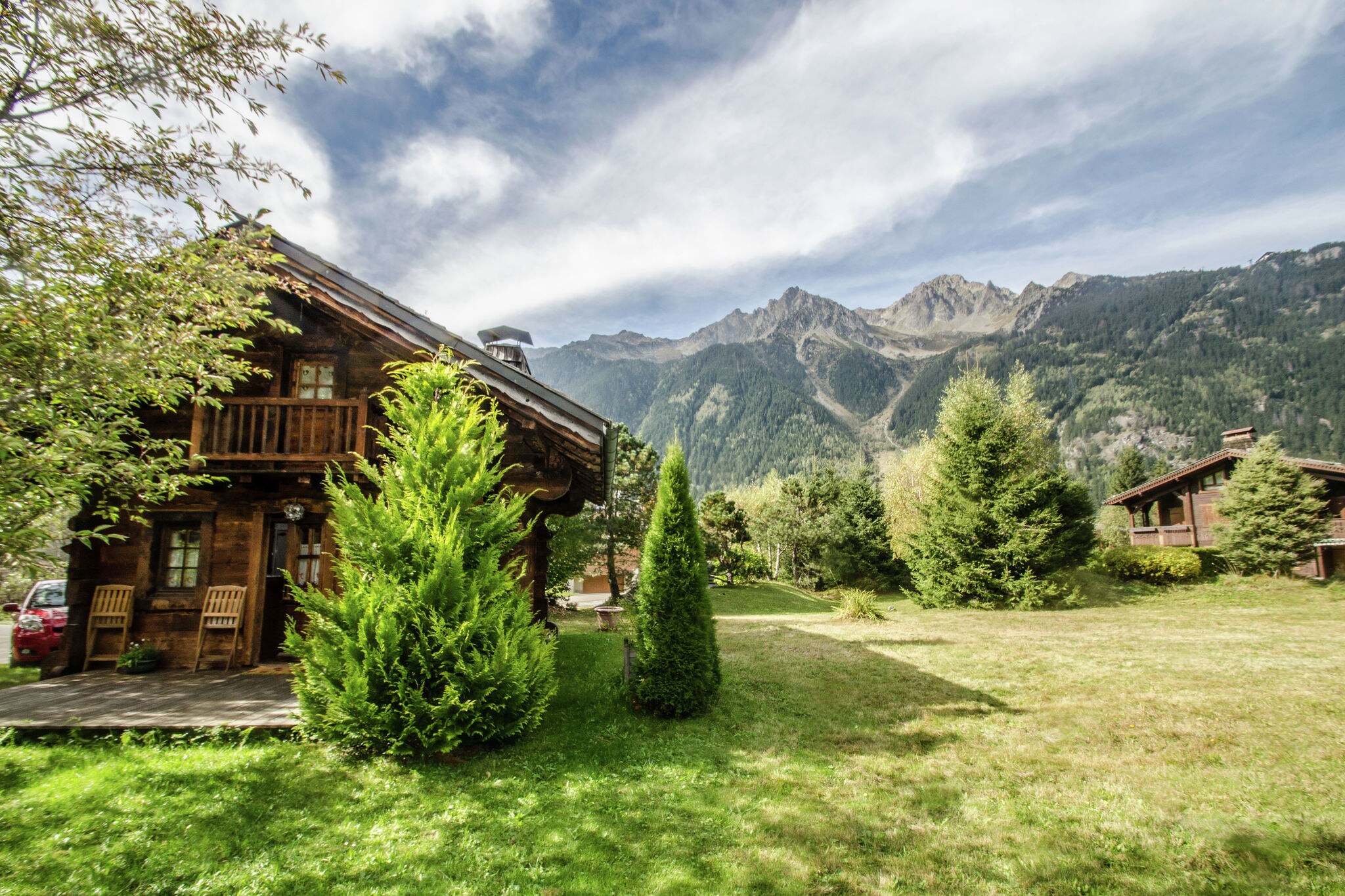 Quaint Chalet in Chamonix with Valley nearby