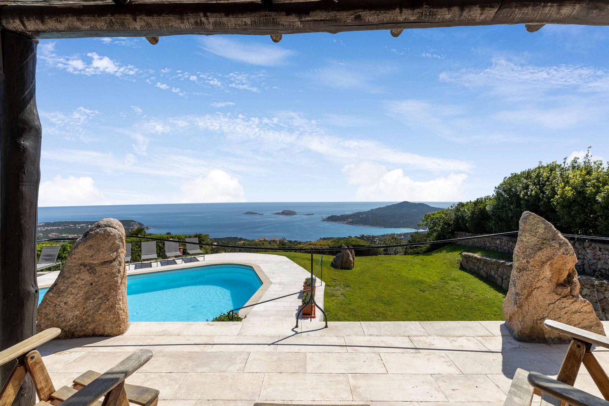 Grande Villa à Porto Cervo avec vue sur la mer et piscine privée