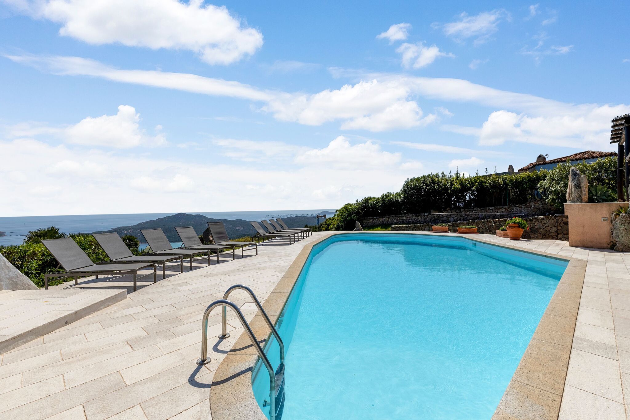 Grande Villa à Porto Cervo avec vue sur la mer et piscine privée