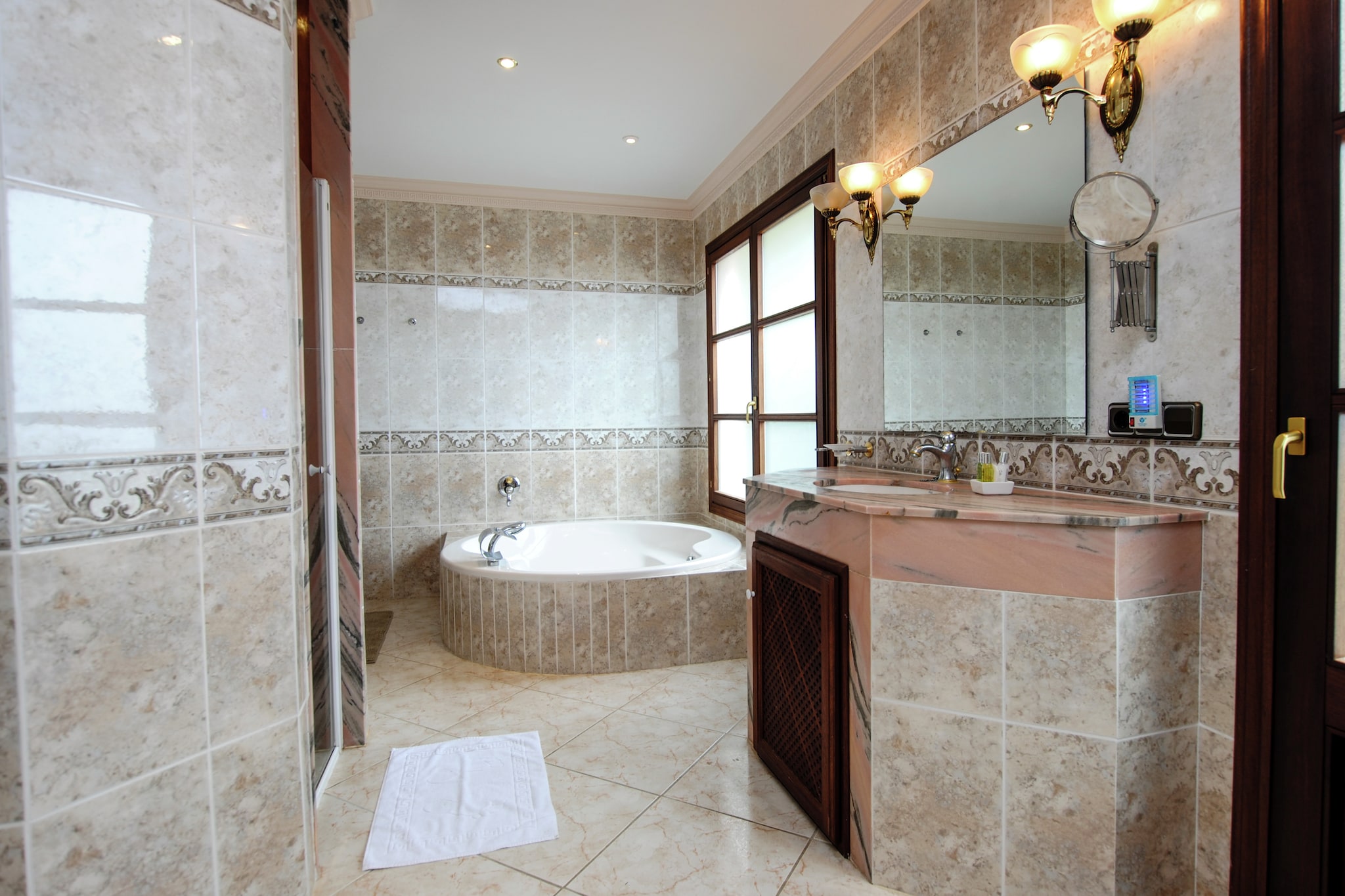 Wundeschönes & Nachhaltiges Casa Cap Vermell-Badkamer