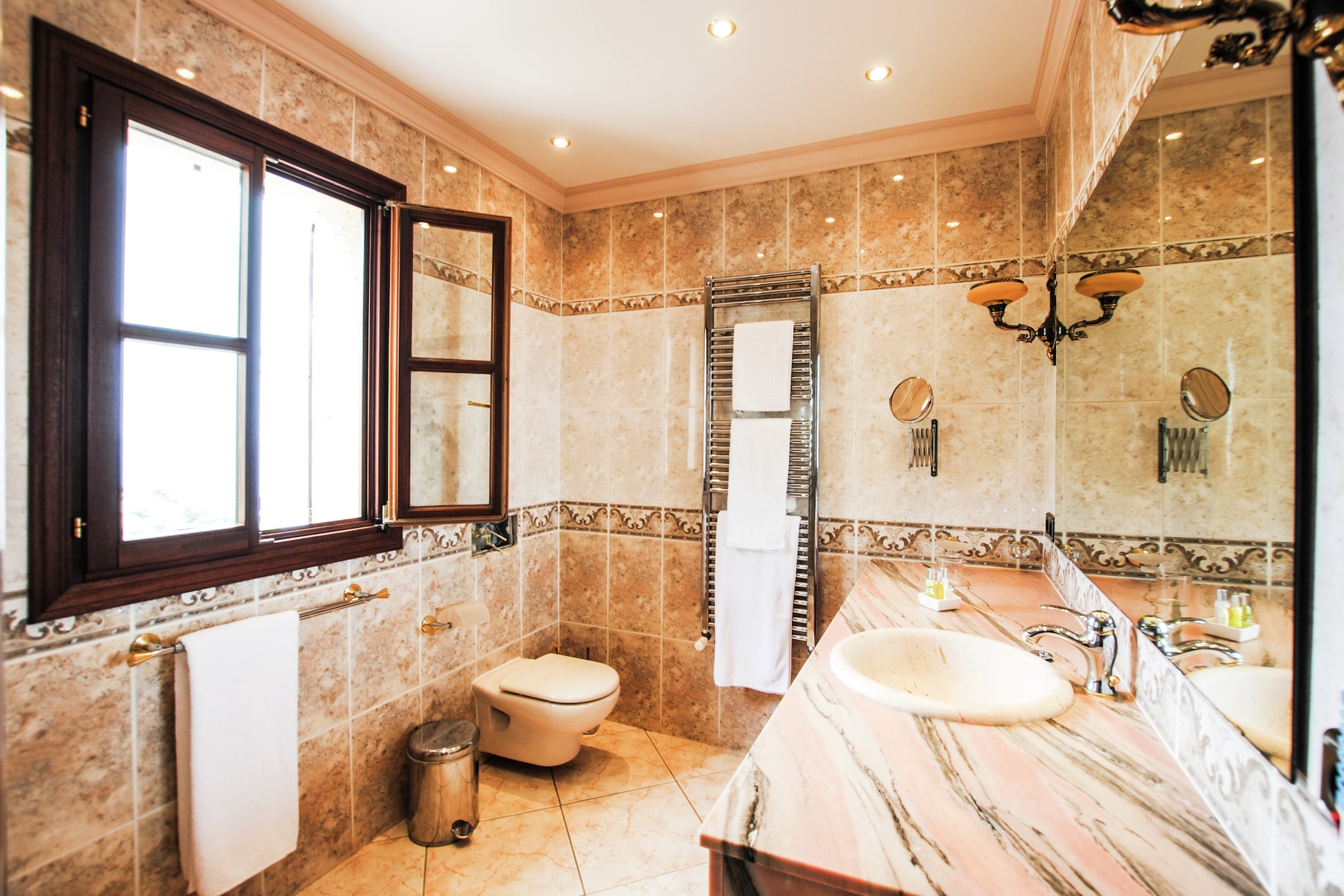 Wundeschönes & Nachhaltiges Casa Cap Vermell-Badkamer