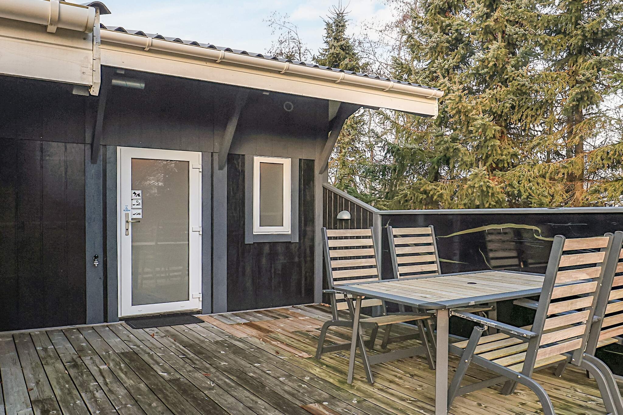 Internet Access DSL, open kitchen(cooker(electric), hood, coffee machine, microwave, dishwasher, fridge-freezer, tumble dryer, washing machine), Living/bed room(TV(cable), DVD player, CD player, stereo unit, high chair), bedroom(double bed, cot), bedroom(2x single bed), bedroom(2x single bed), bathroom(floor heating)(bathtub or shower, washbasin, toilet), bathroom(washbasin, toilet), heating(electric), terrace, BBQ, play equipment, air to air heatpump