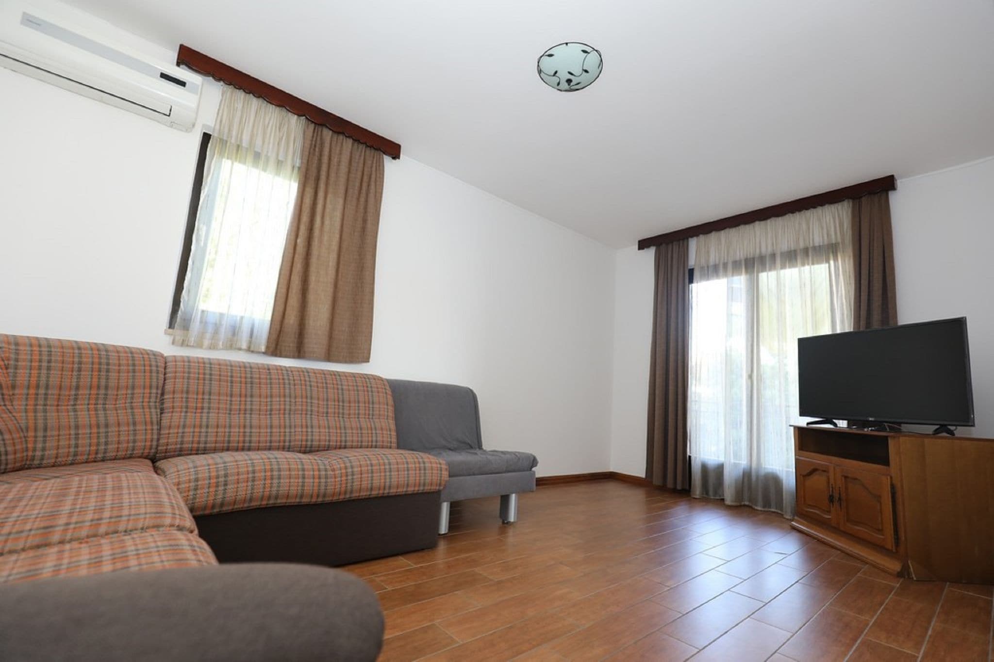 Komfortable Wohnung in Malinska mit Terrasse