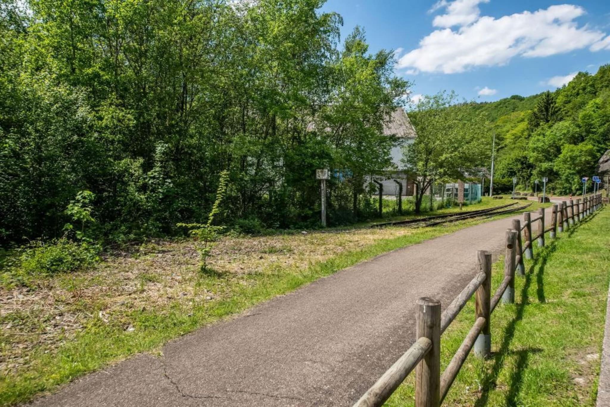 Le Grand Chalet Chaleureux-Zones d'été à 20 km