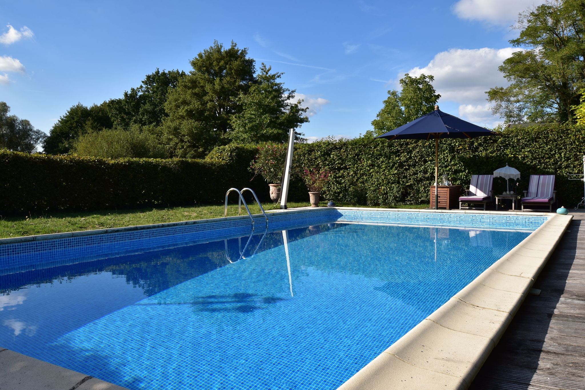Maison de vacances moderne au Châtelet avec piscine privée