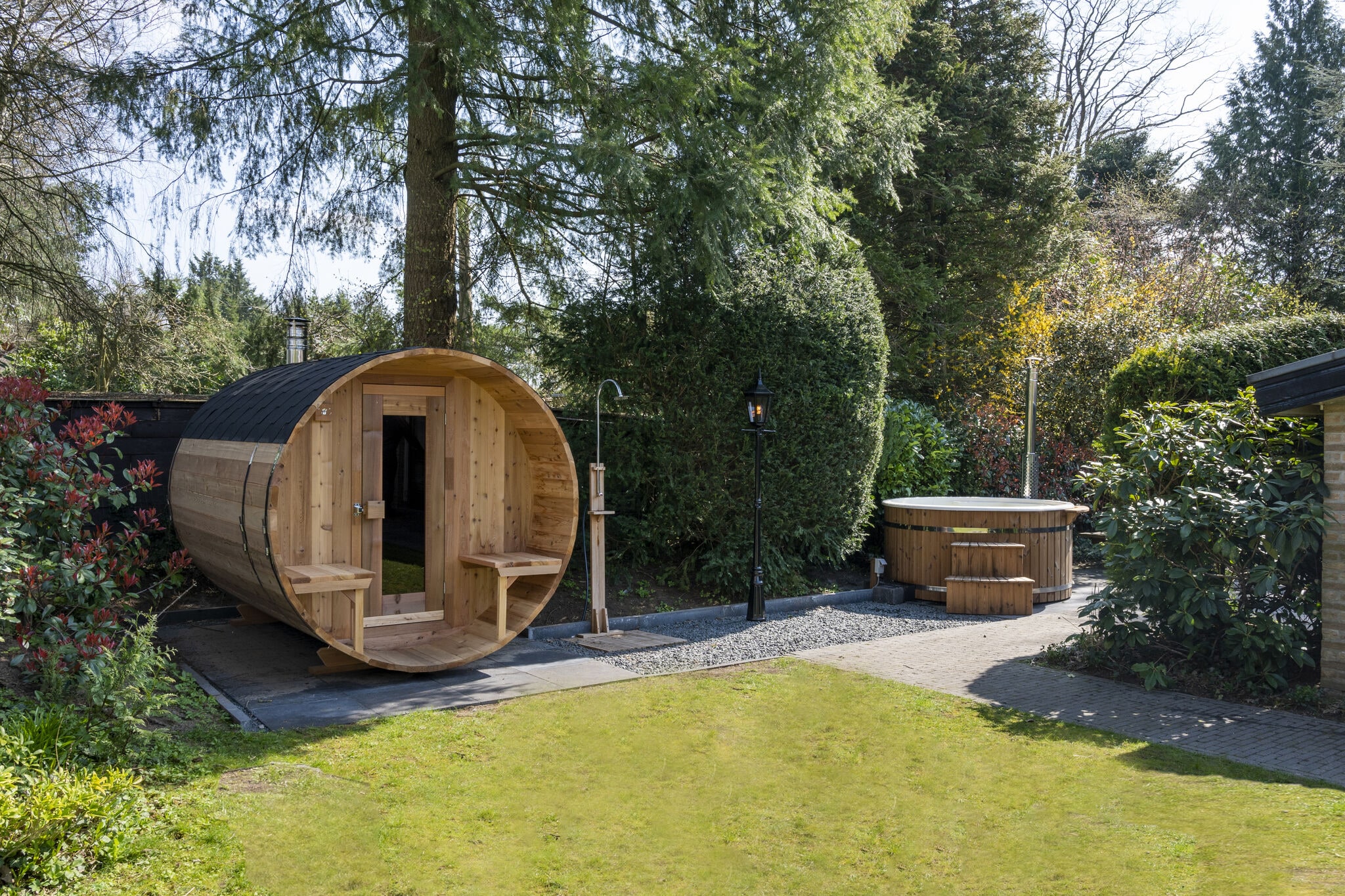 Sfeervolle bungalow met sauna en bubbelbad