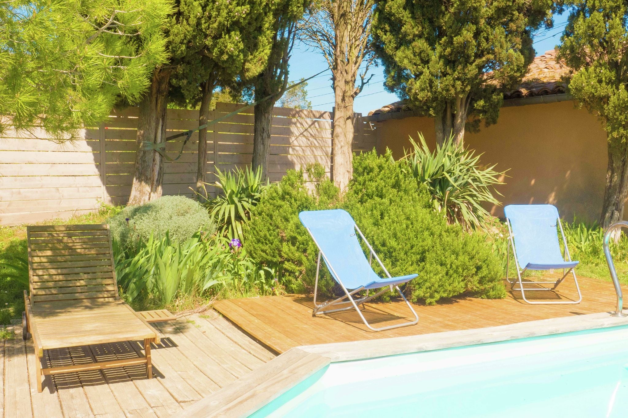 Superbe maison de vacances avec piscine à Loupia