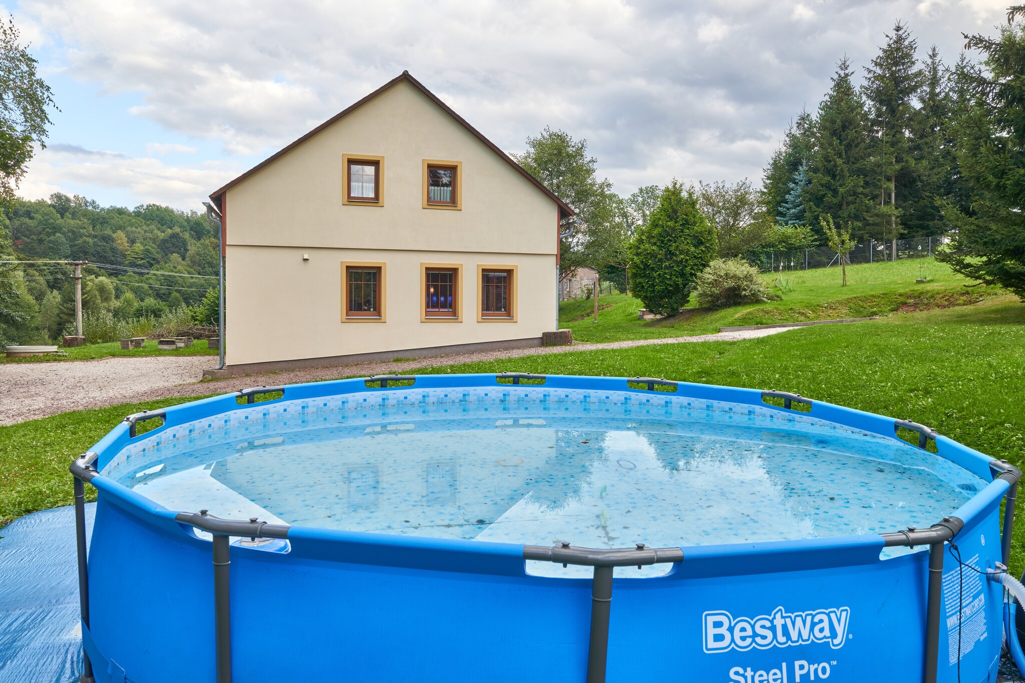 Spacious Mountain Retreat