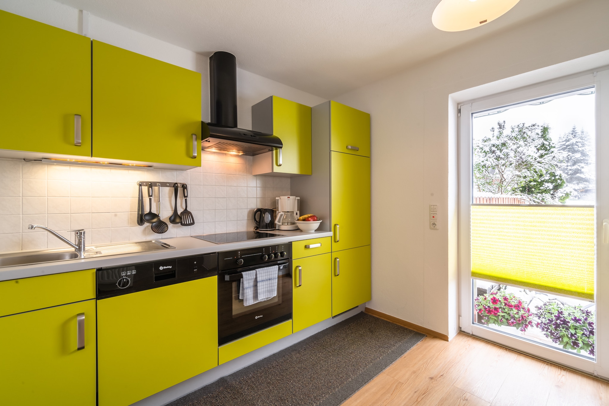 Ground floor: (hallway, Living room(TV(satellite), DVD player, stereo unit), Kitchen(dining table, electric kettle, toaster, cooker(4 ring stoves), coffee machine(filter), oven, dishwasher, fridge-freezer), bedroom(double bed), bathroom(shower, washbasin, toilet), storage(tumble dryer, washing machine))\n\nOn the 1st floor: (bedroom(2x single bed, balcony), Bedroom with bathroom(double bed, shower, washbasin, balcony), toilet(toilet))\n\nterrace(private, 30 m2), garden(private), garden furniture, BBQ, parking, parking, deckchairs, ironing board, iron