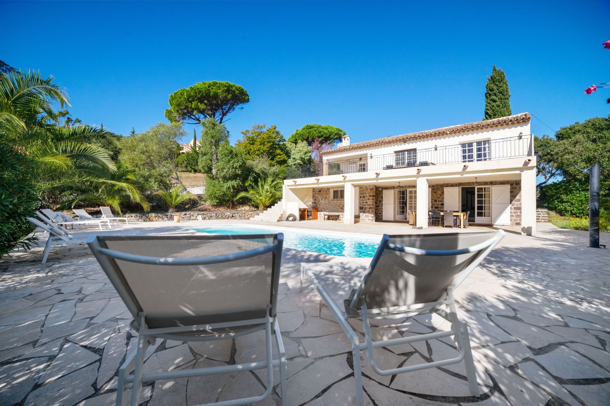 Villa moderne avec piscine à Sainte-Maxime