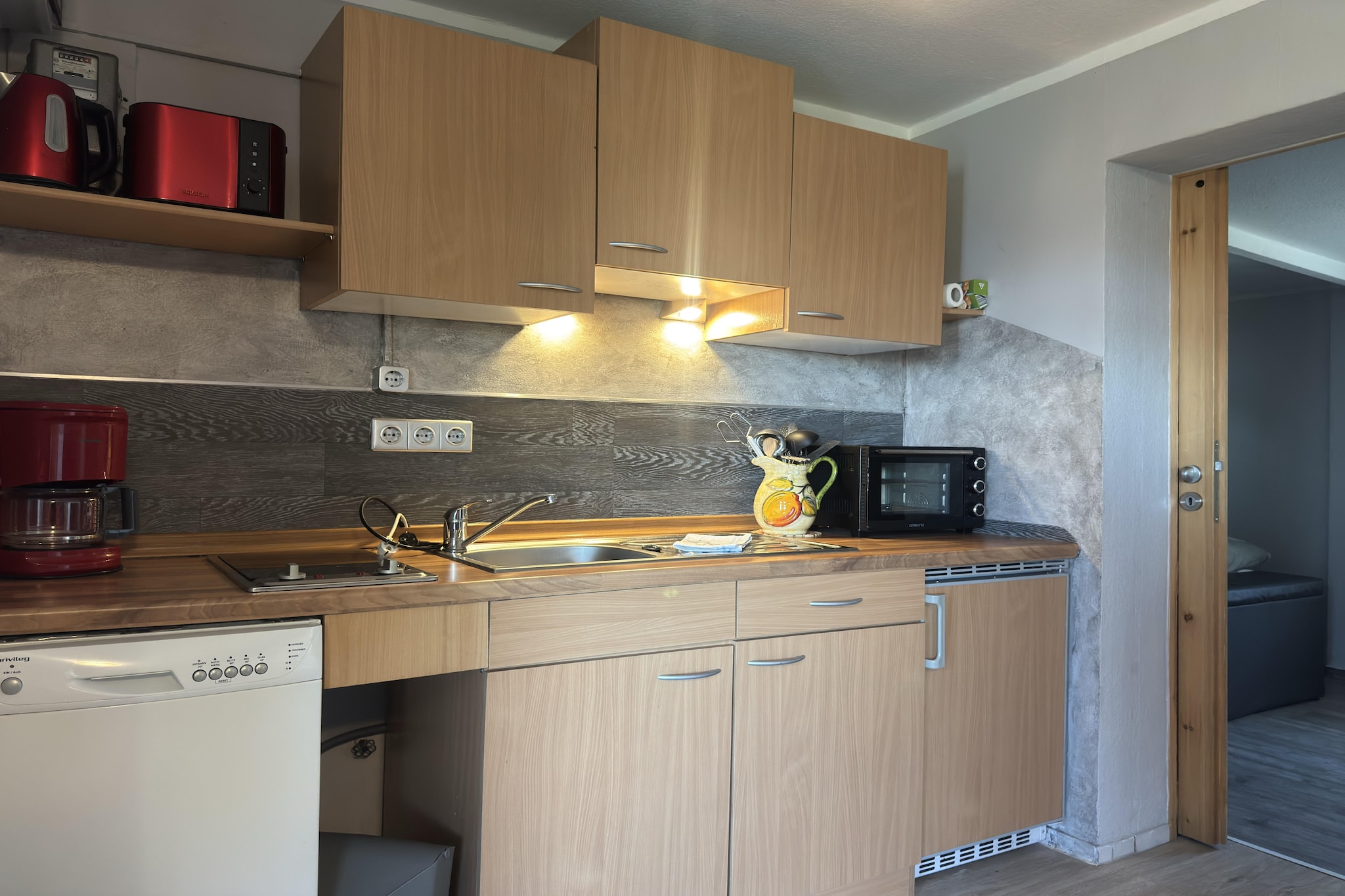 Das Haus Am See mit Kamin und eigenem Boot-Cuisine