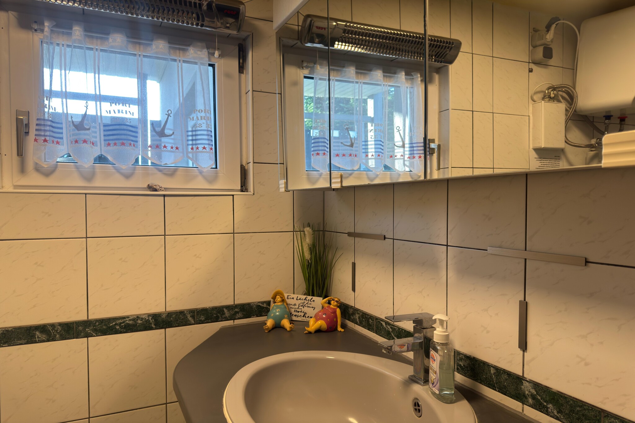 Das Haus Am See mit Kamin und eigenem Boot-Salle de bain