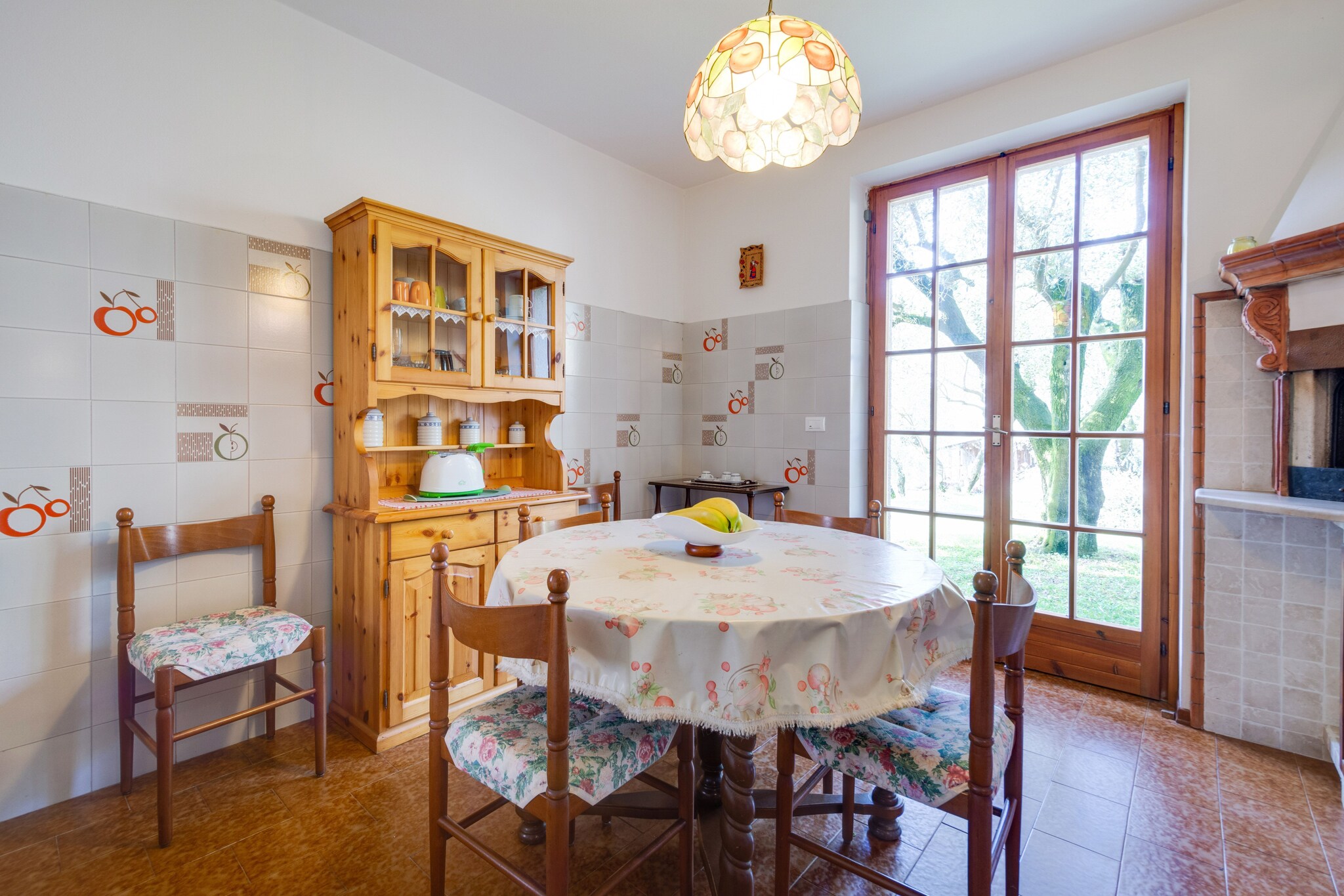 Modern Holiday Home in Marciaga with Garden