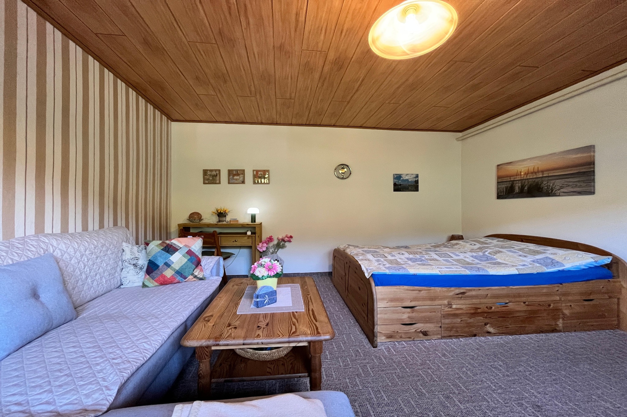 Hübsche Ferienwohnung am See nur 500m - Woonkamer