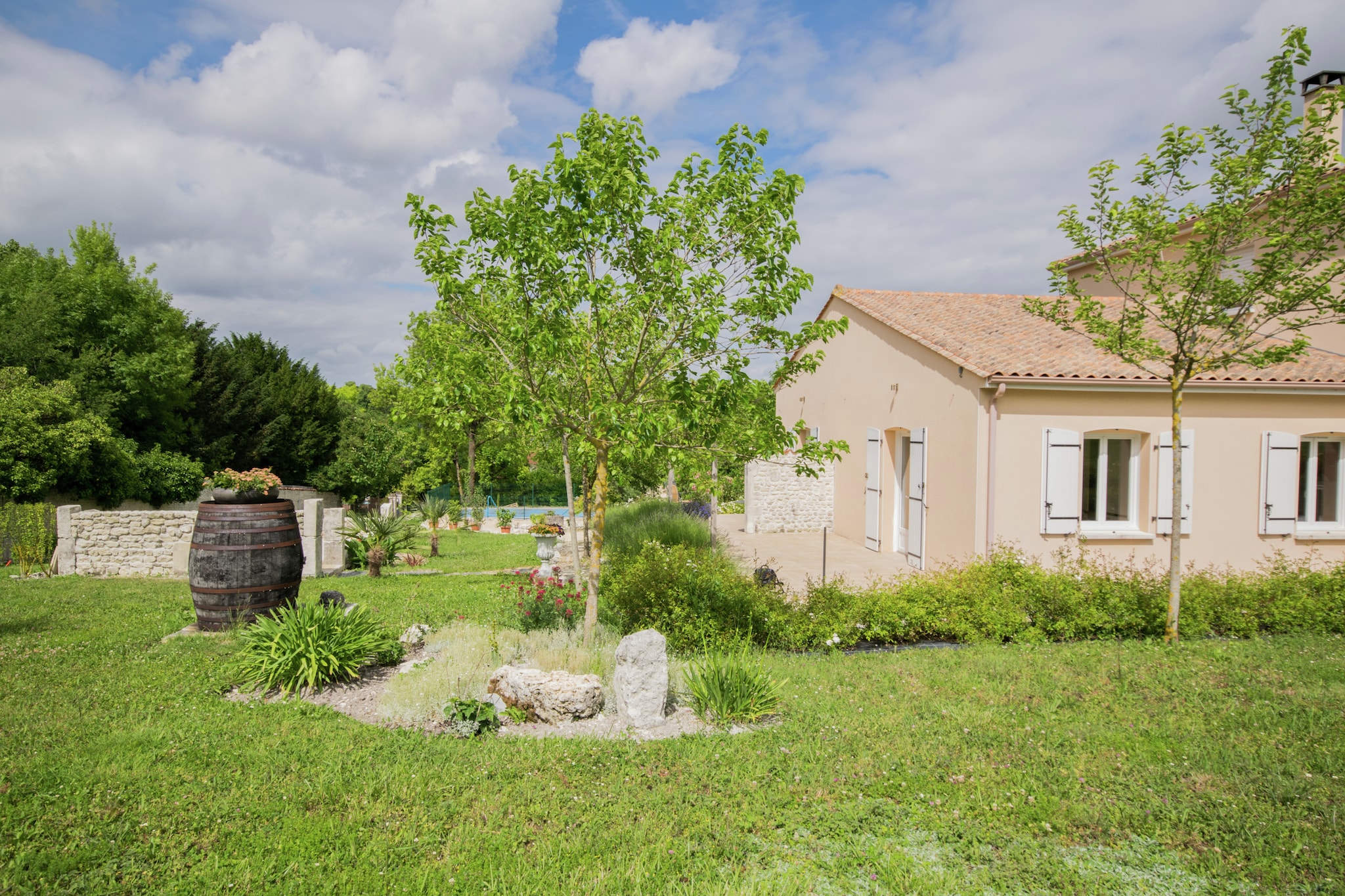 Modernes Apartment in Segonzac mit Swimmingpool